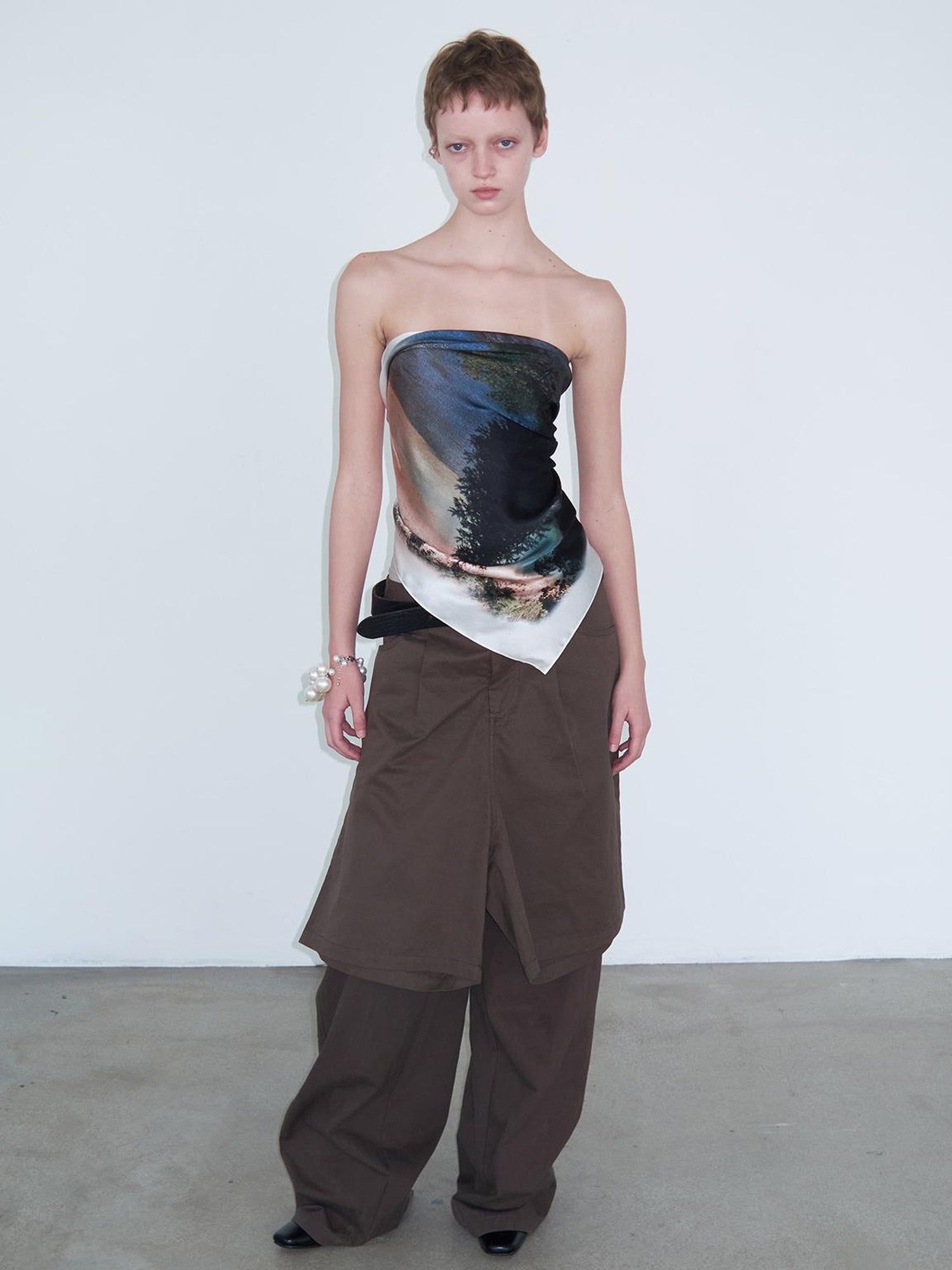 Delivery V-neck T-shirt Long Sleeve