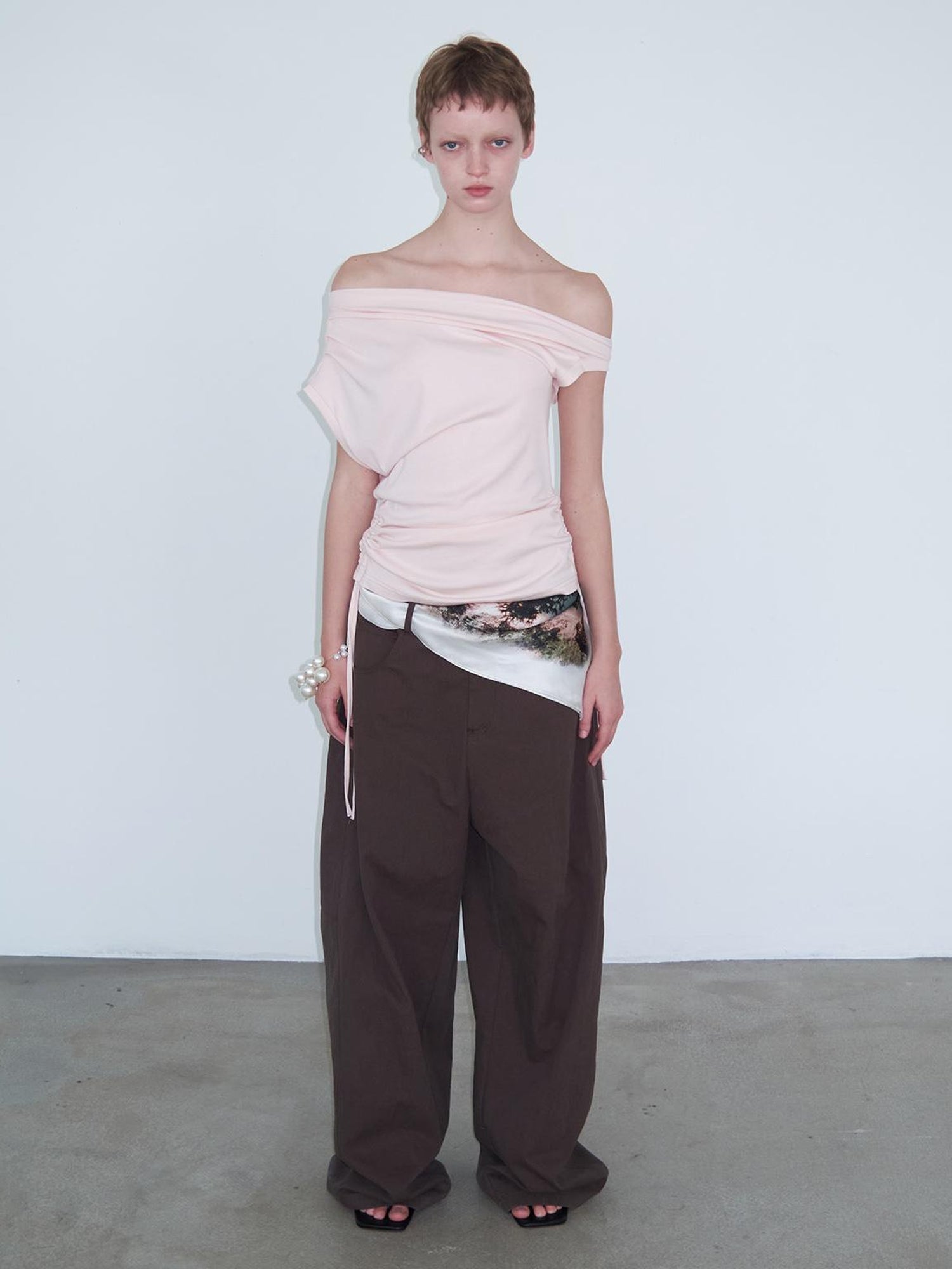 Delivery V-neck T-shirt Long Sleeve