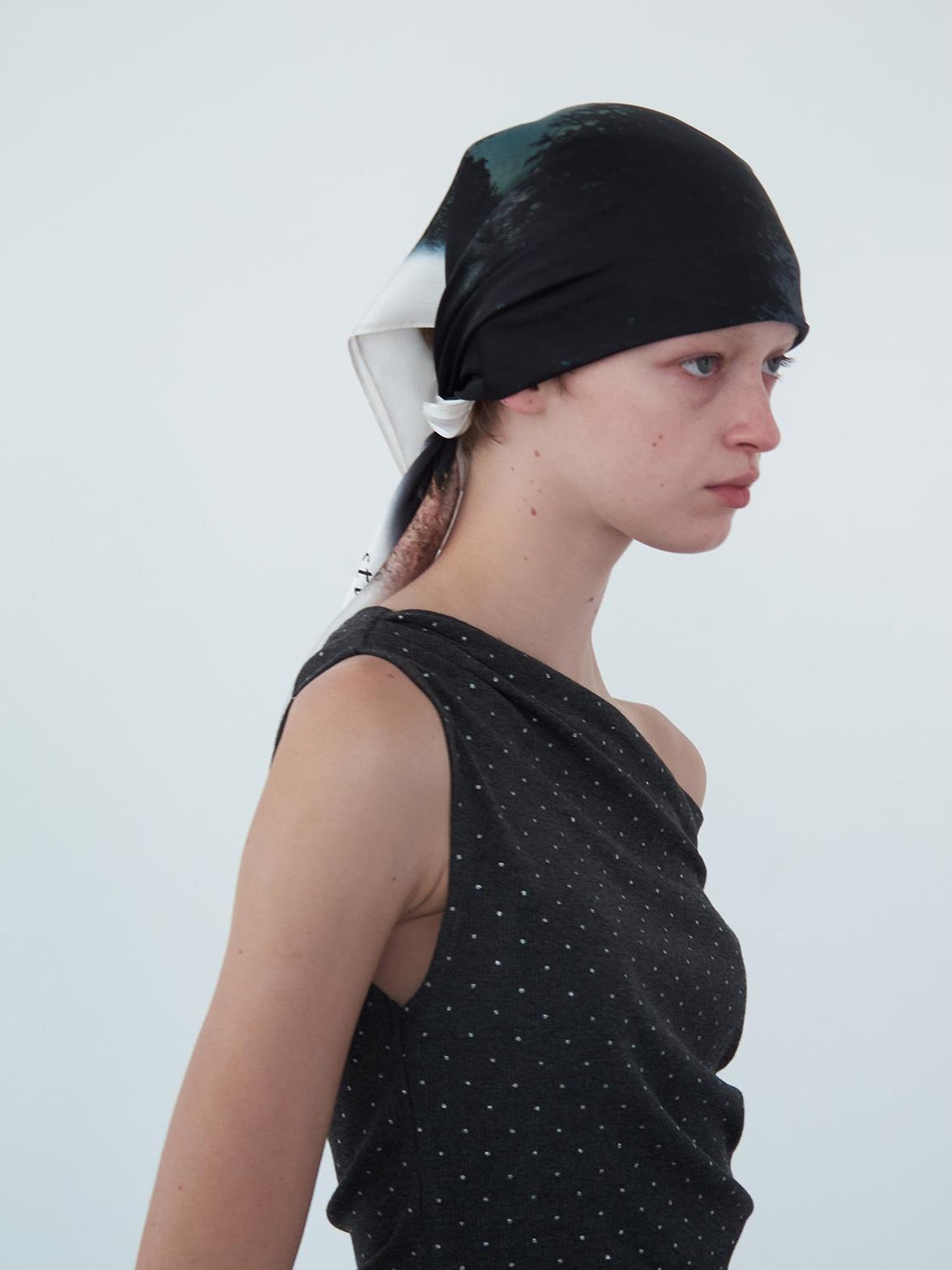 Delivery V-neck T-shirt Long Sleeve