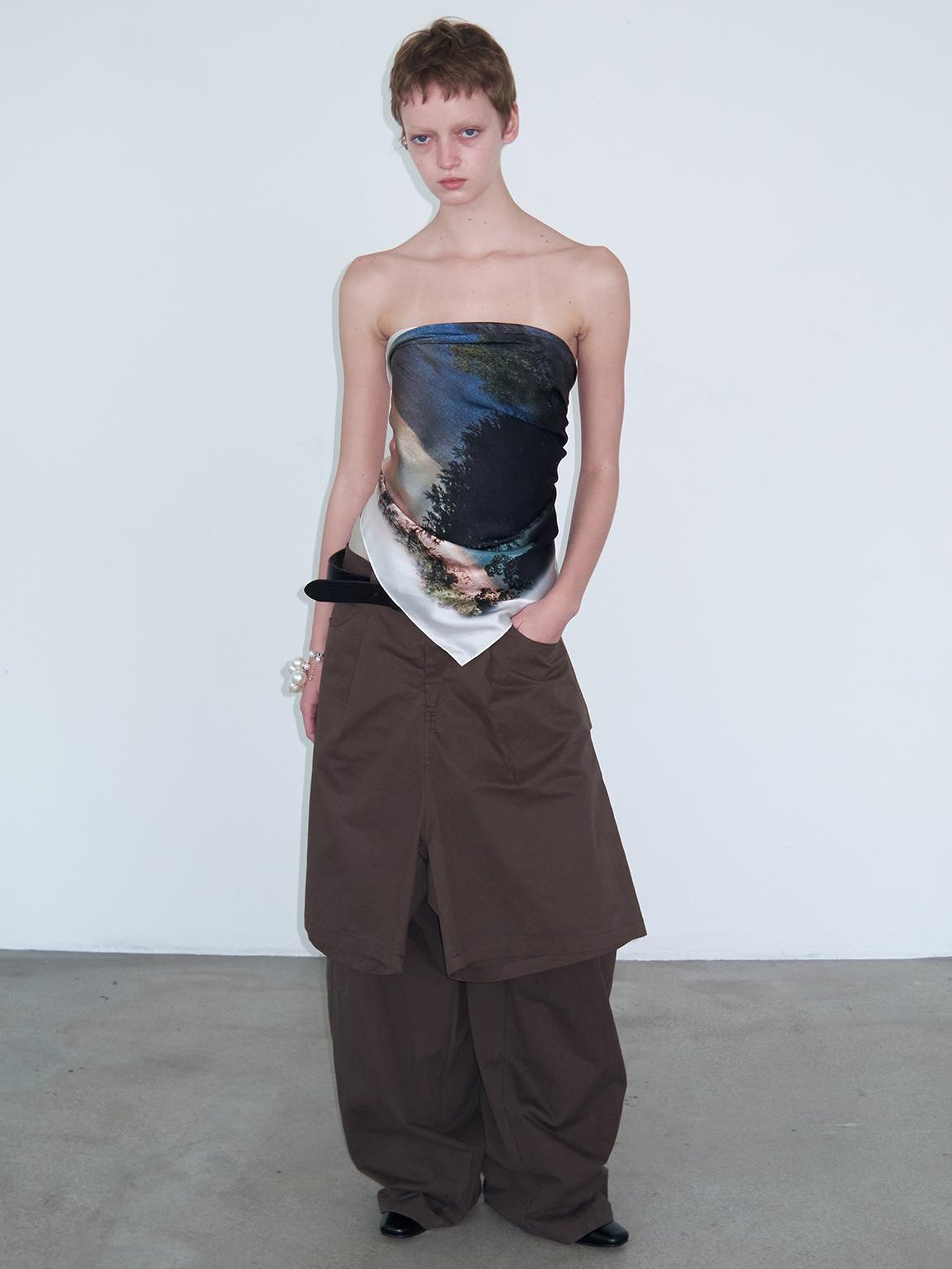 Delivery V-neck T-shirt Long Sleeve