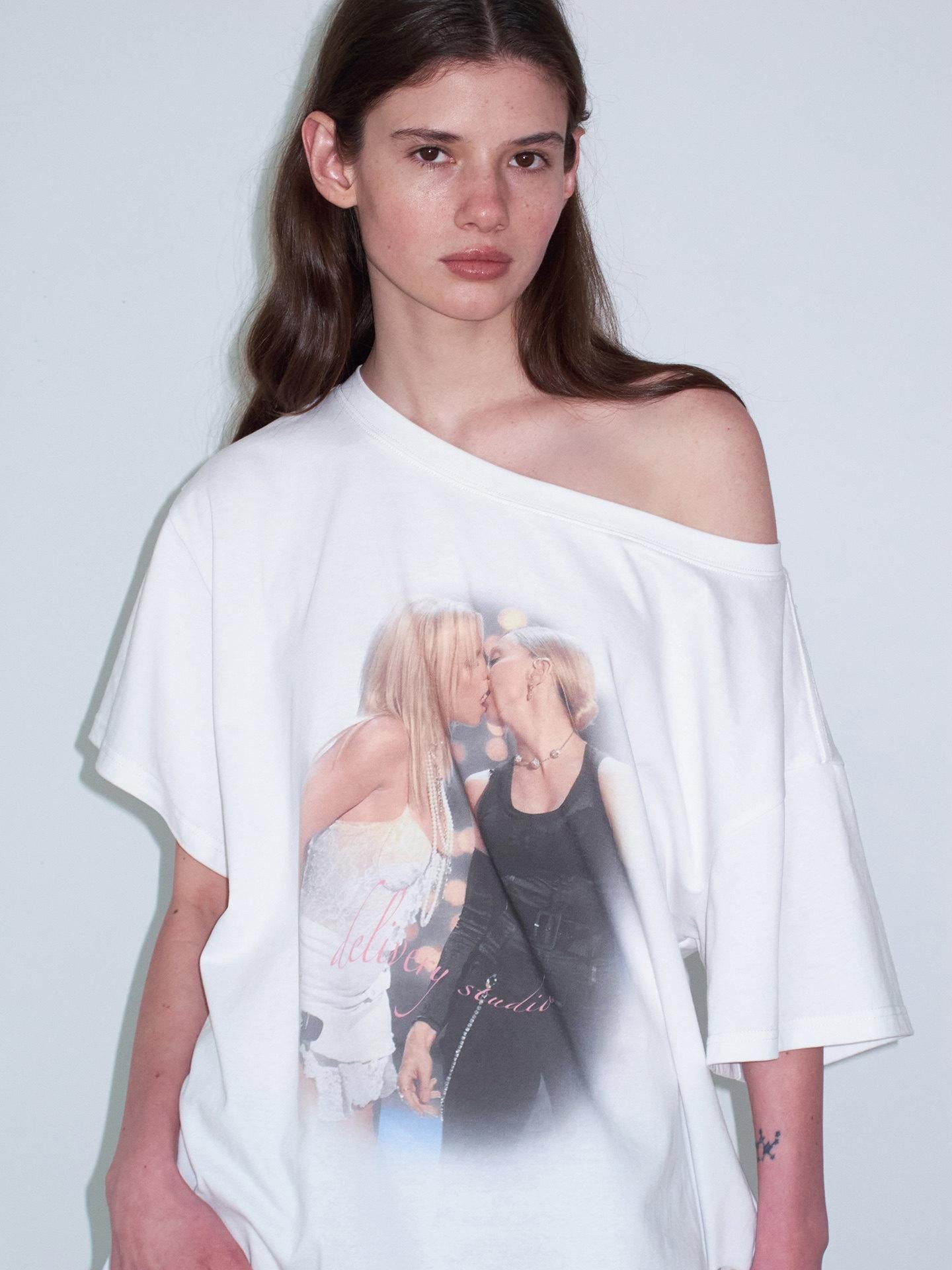Delivery Vintage Century Kiss Print Asymmetric Women&