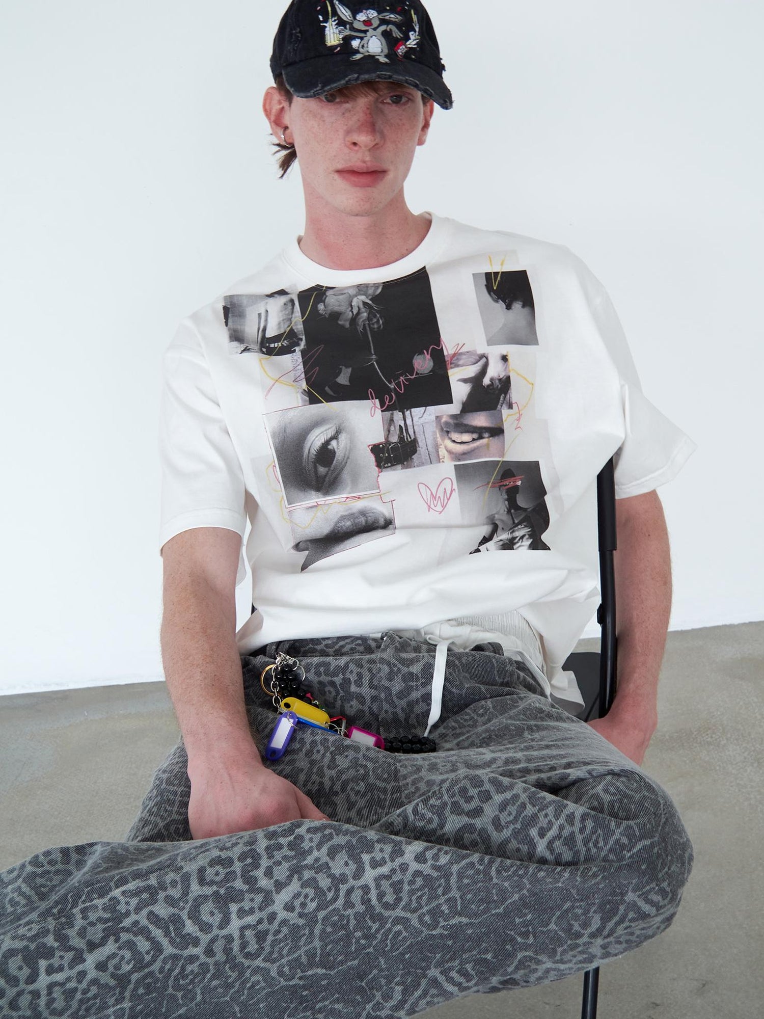 Delivery Vintage Photo Collage Doodle Print Tee