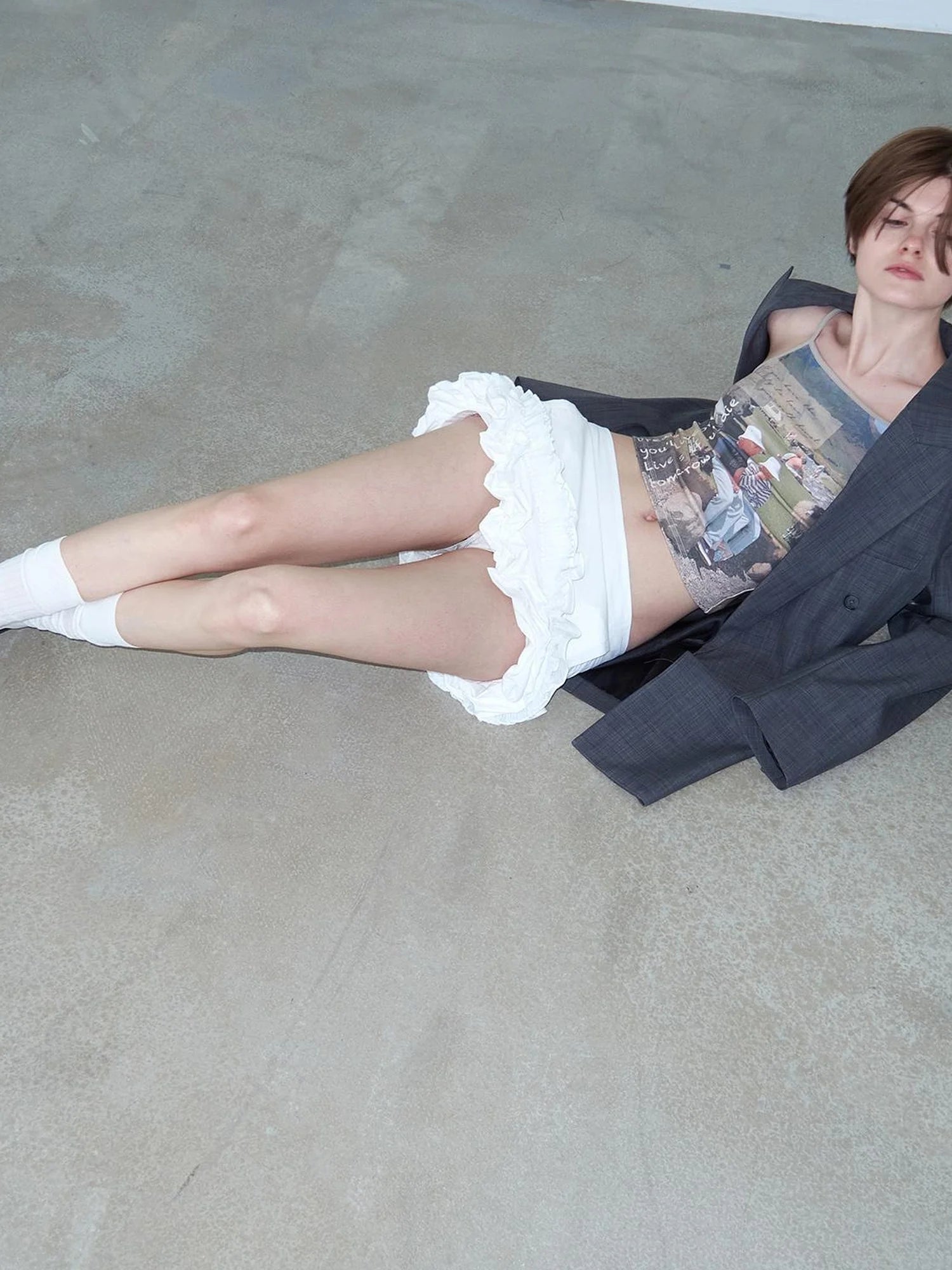 White Layered Ruffle Bloom Short Skirt