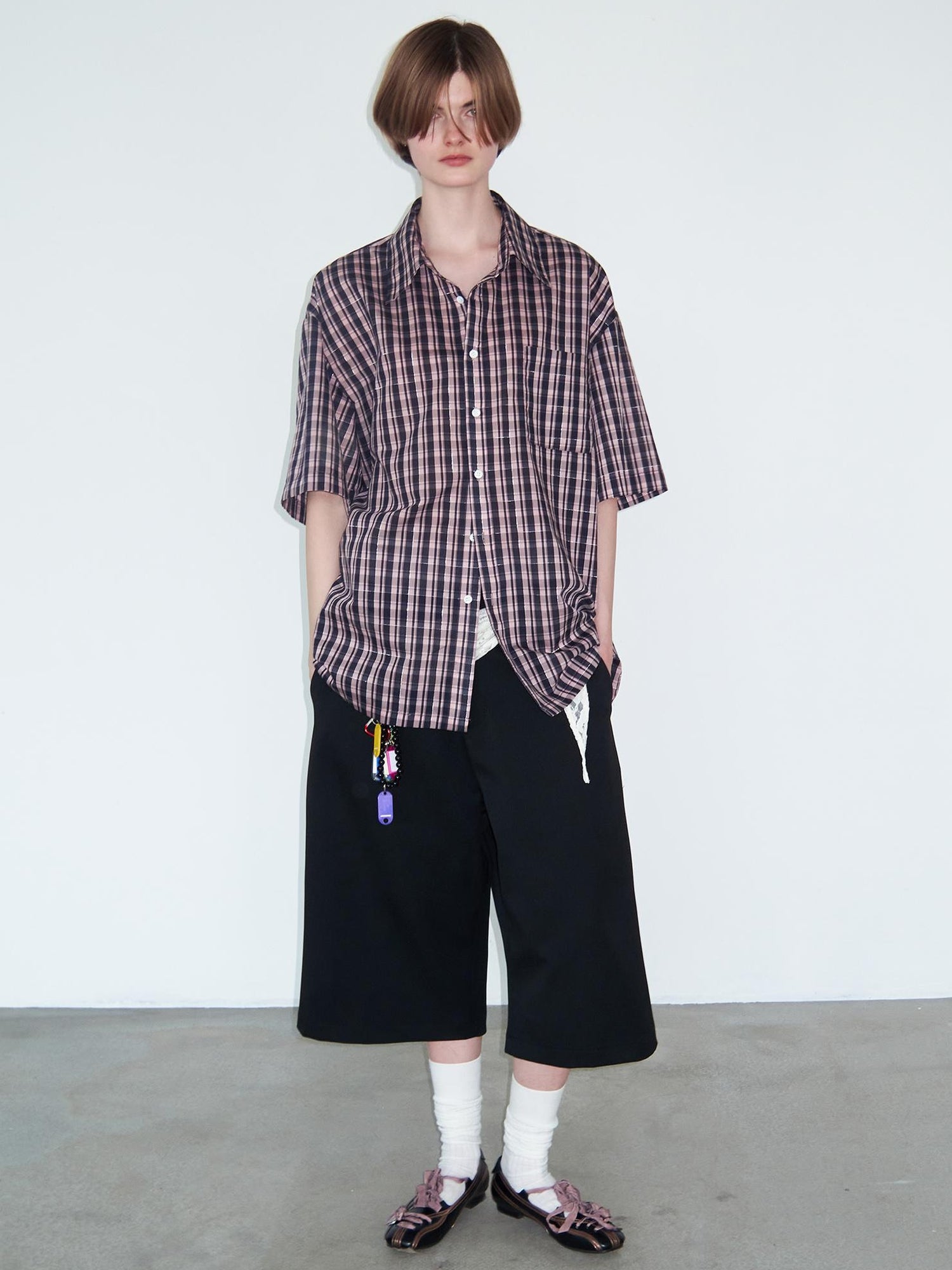 Delivery Woven Black Silver Plaid Linen Short Sleeve Shirt