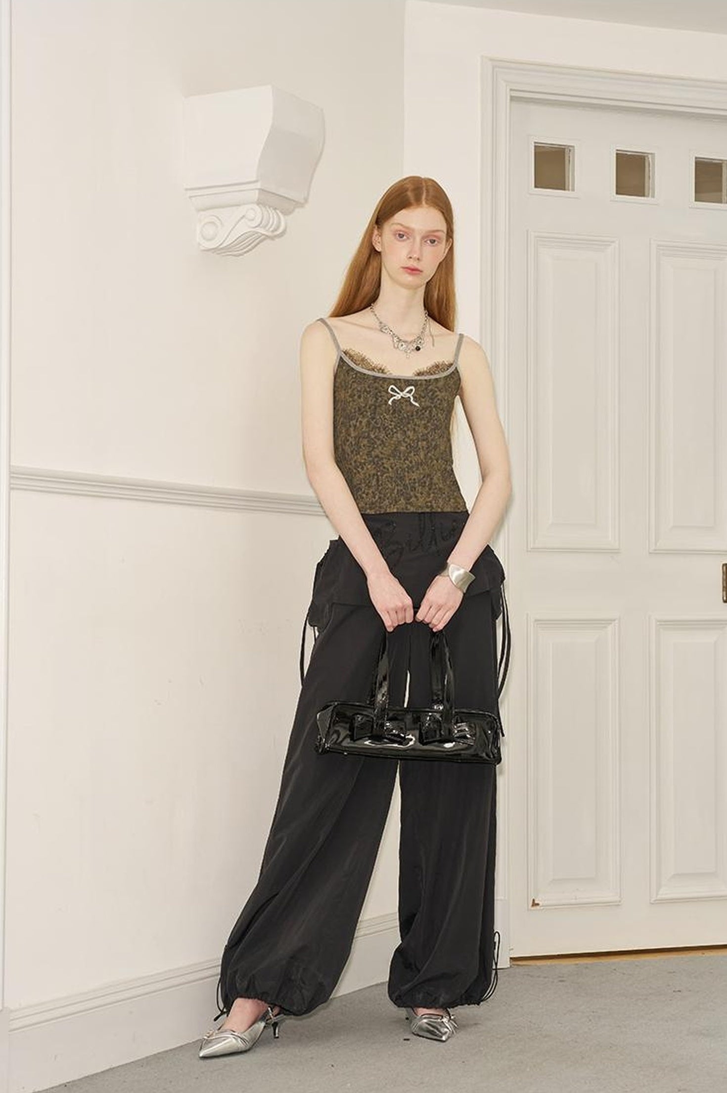 DIDDI MODA Designer 3D Bow Embroidered Lace Trim Camisole