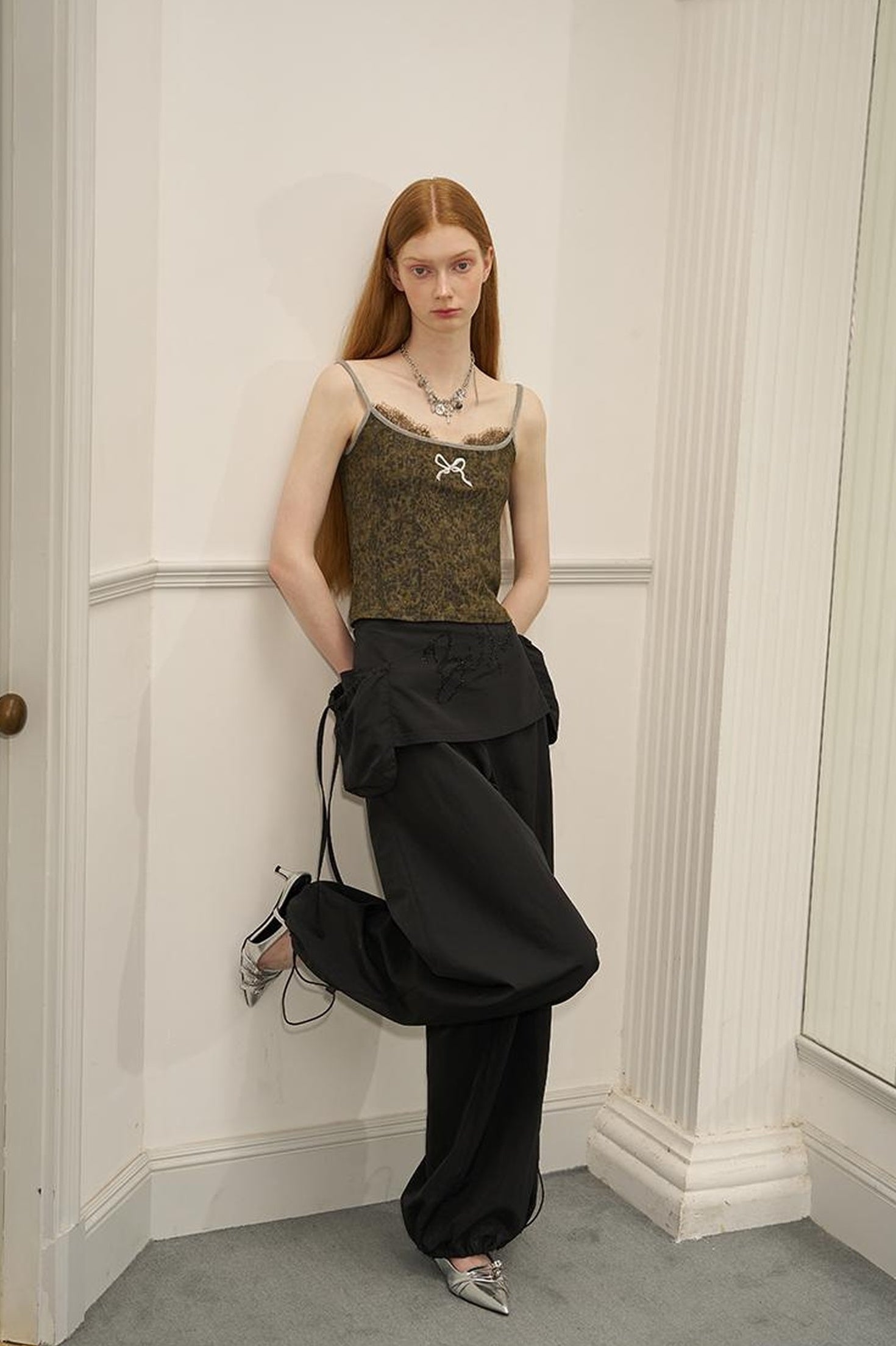 DIDDI MODA Designer 3D Bow Embroidered Lace Trim Camisole