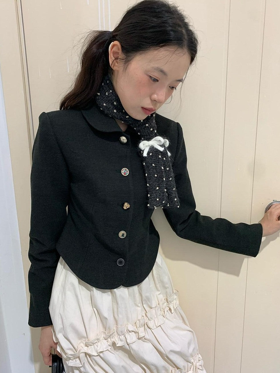 Dorydory Black Cinched Waist Small Round Neck Women&