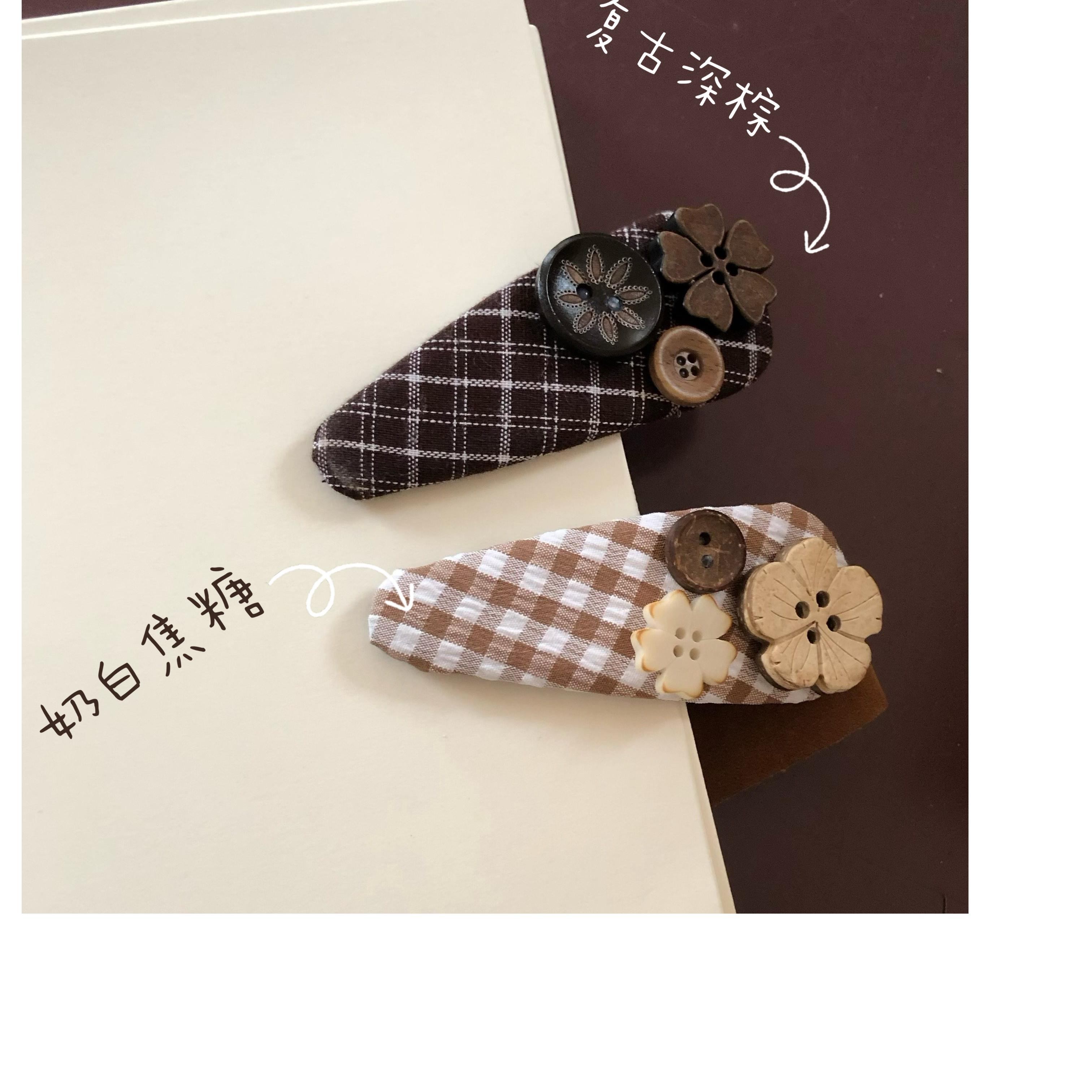 Dorydory_Checkered_Plaid_Button_Side_Clip_Vintage_Women&
