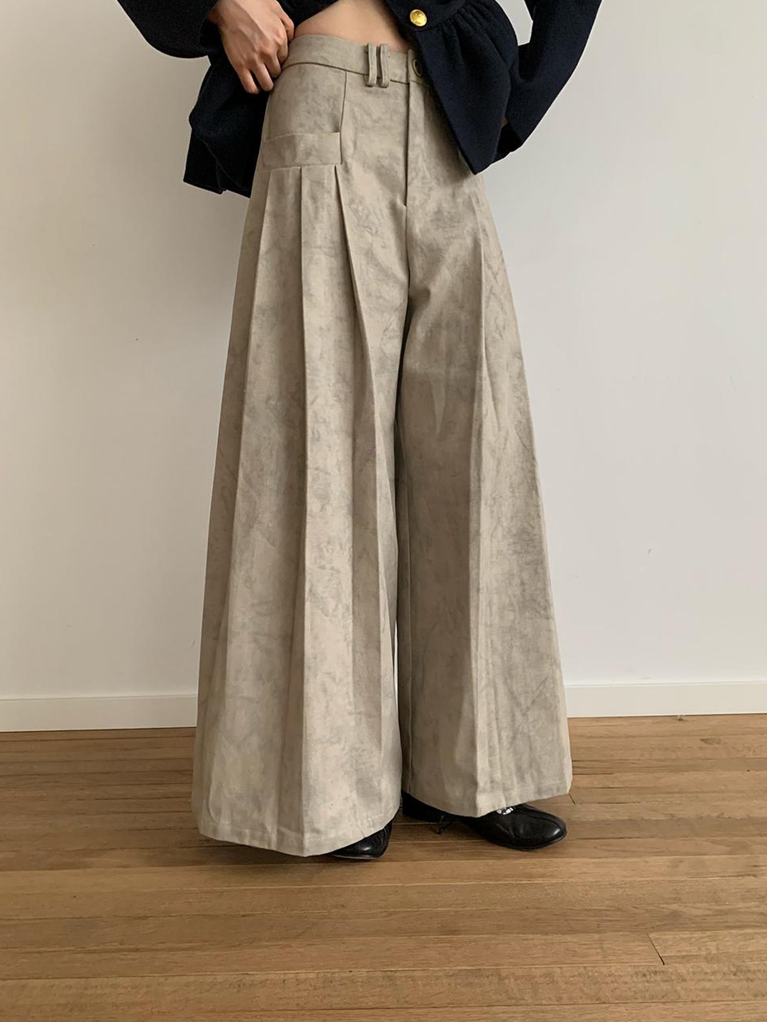 Dorydory Dory Dory Gray Washed Cotton Wide Leg Pleated Trousers