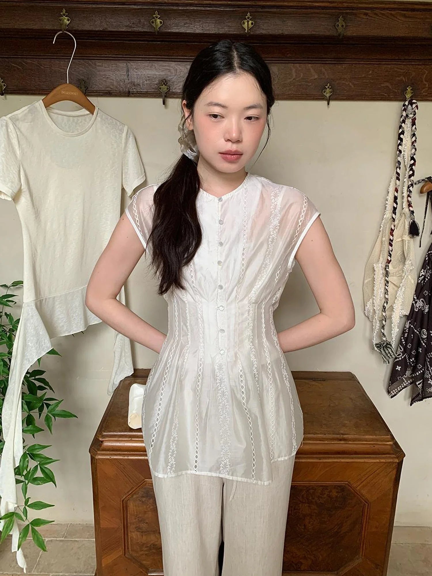 Dorydory Stripe Jacquard Sleeveless Shirt with Waist Cutout