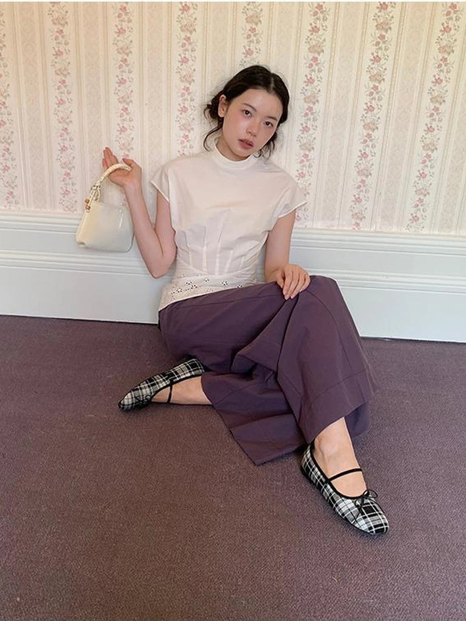 Embroidered Mandarin Collar White Shirt With Floral Lace Hem