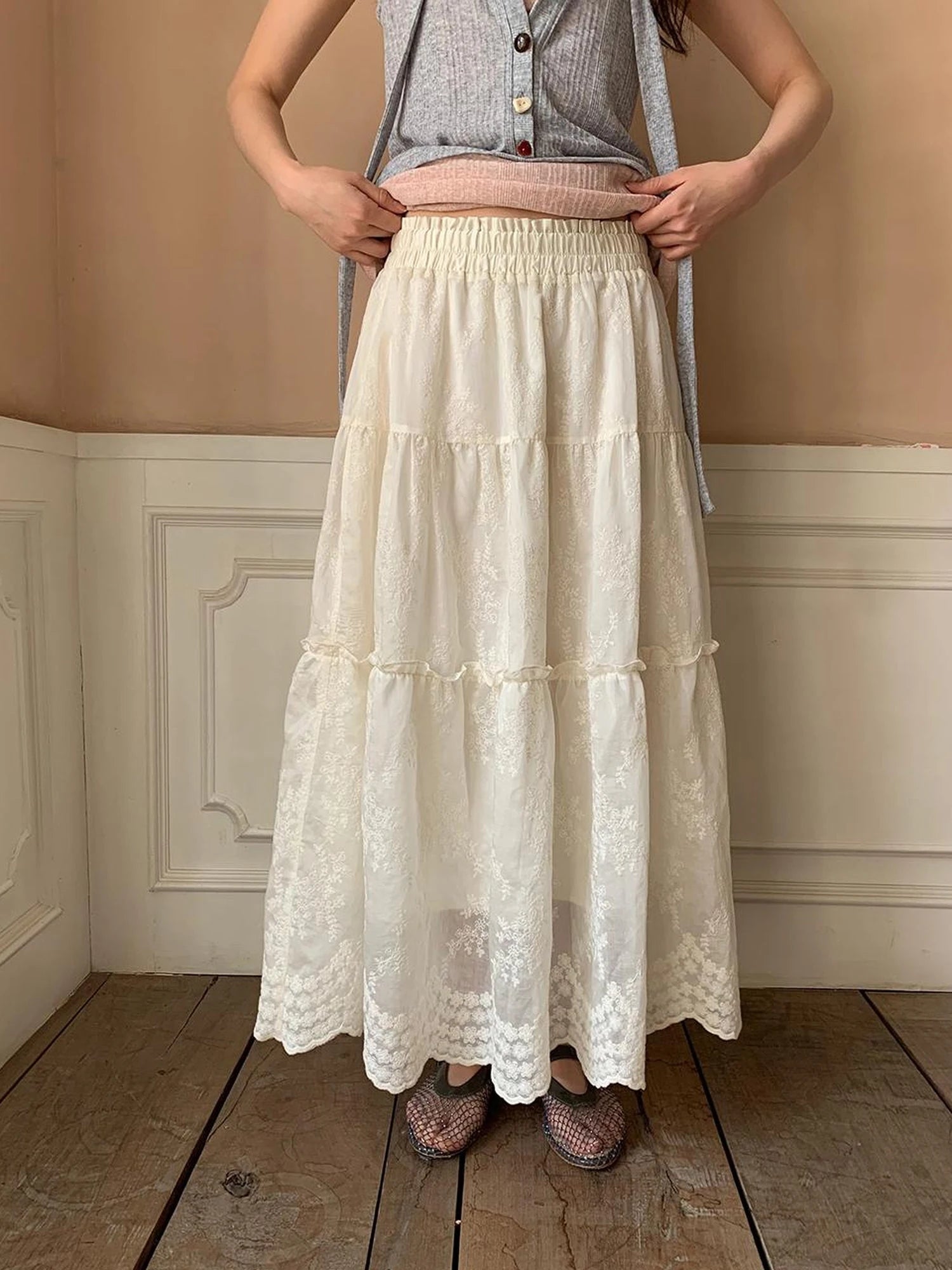 Embroidered Wave Hem White Skirt Elegant Floral Lace A Line Midi