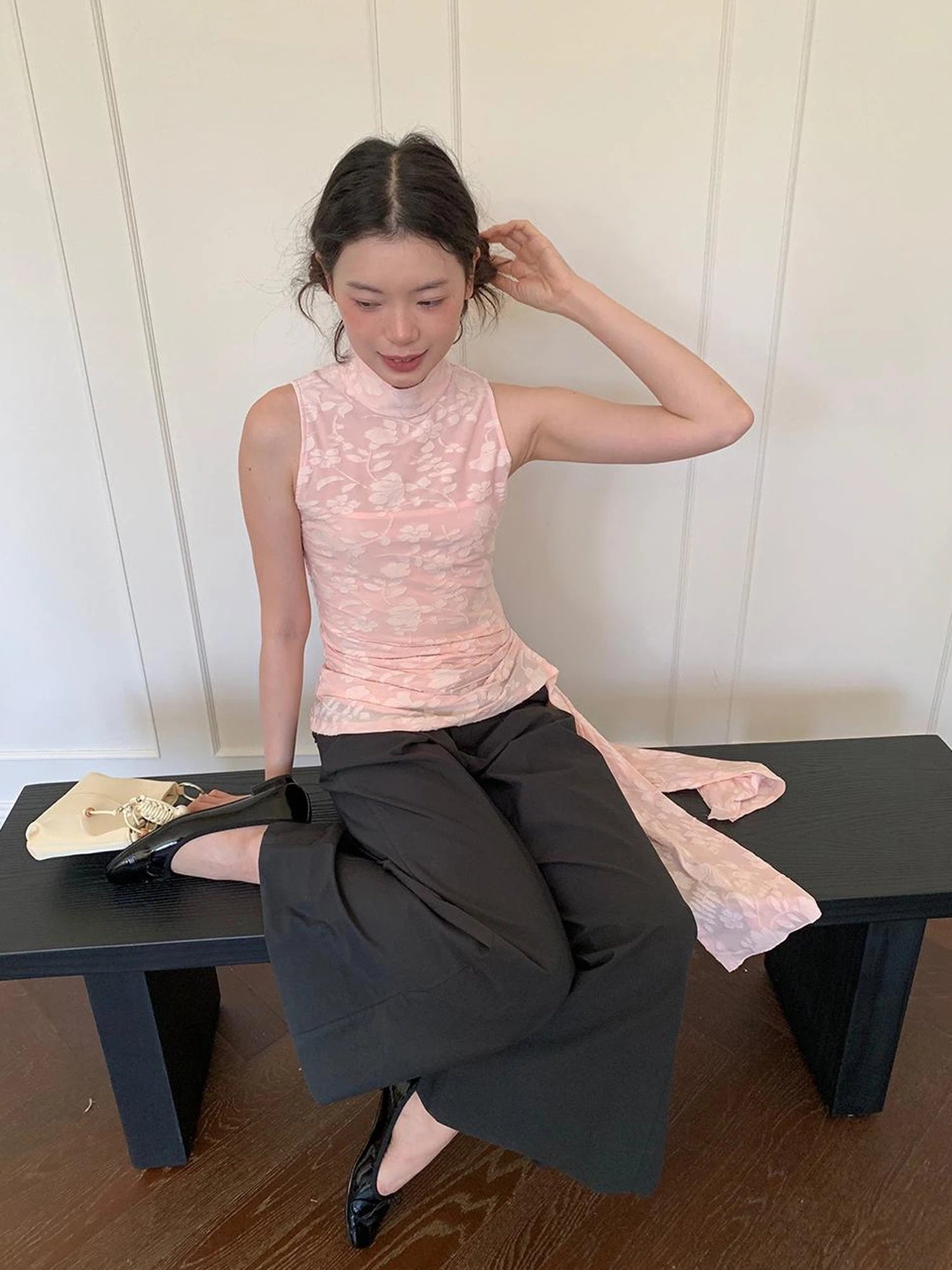 Floral Jacquard Ribbon Sleeveless Top