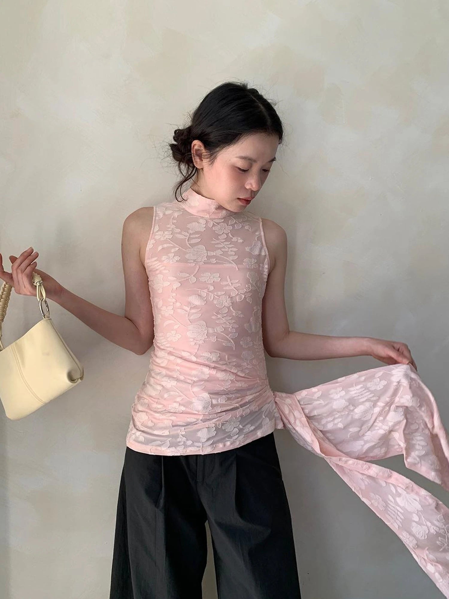 Floral Jacquard Ribbon Sleeveless Top