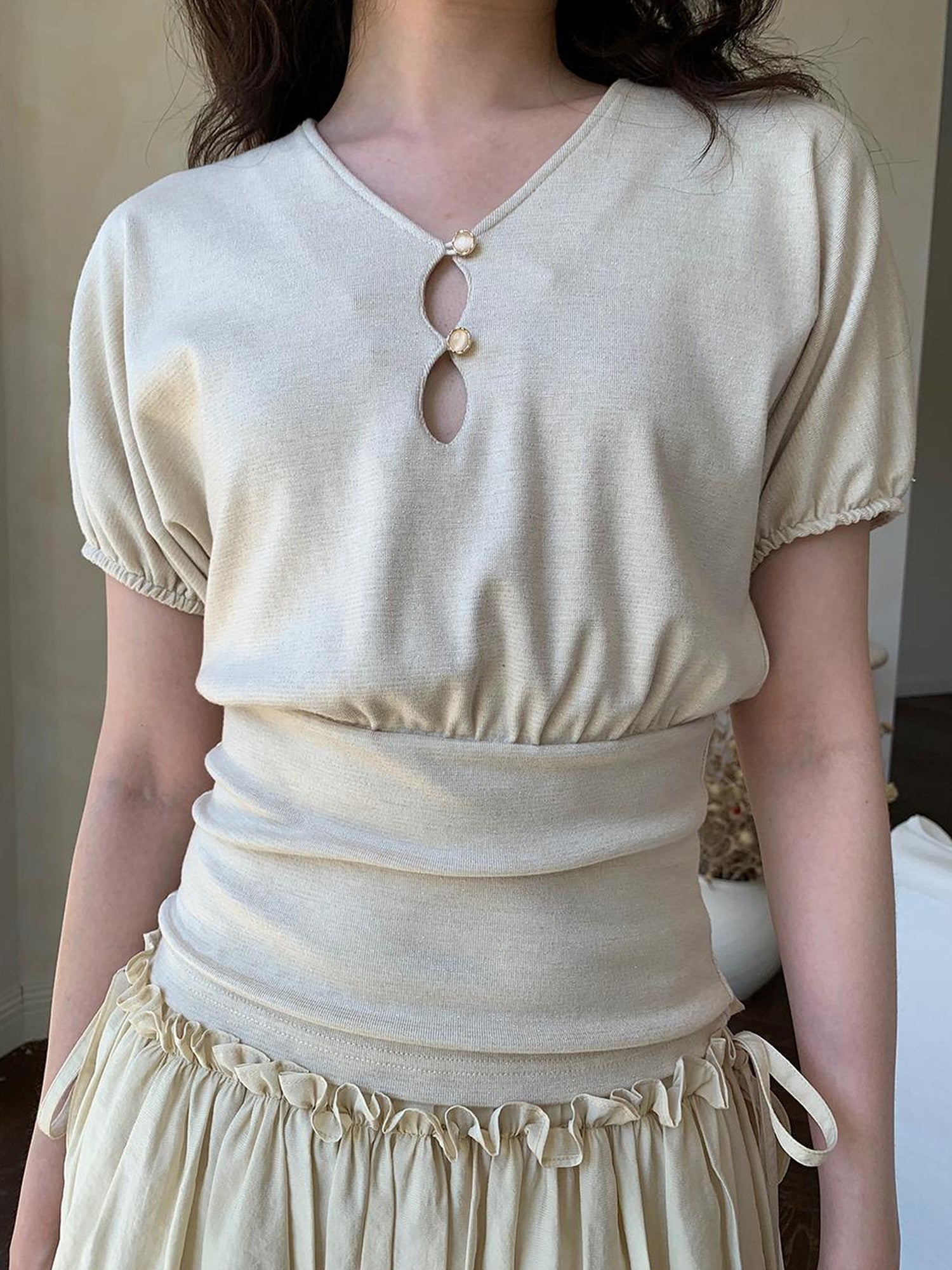 Dorydory Floral Sleeve Sheer V-Neck Cropped Tee