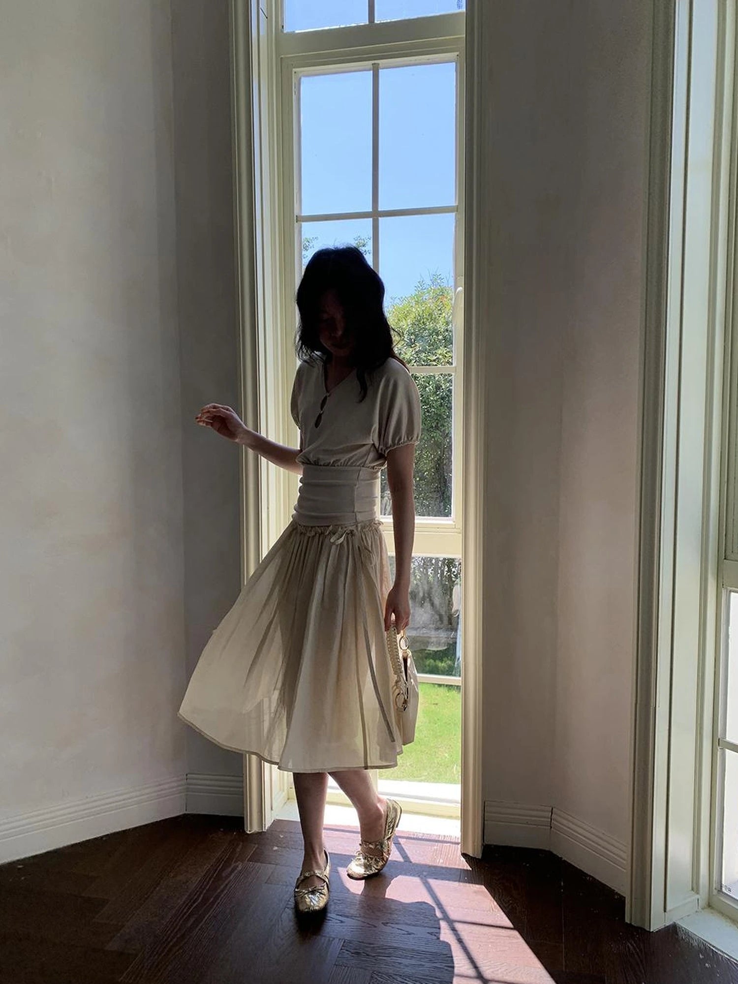 Floral Sleeve Sheer V-Neck Cropped Tee