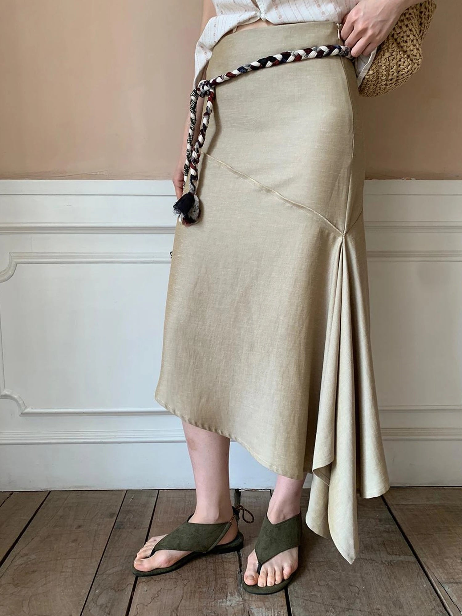 Flowy A Line Skirt With Asymmetric Hem And Linen Blend Fabric