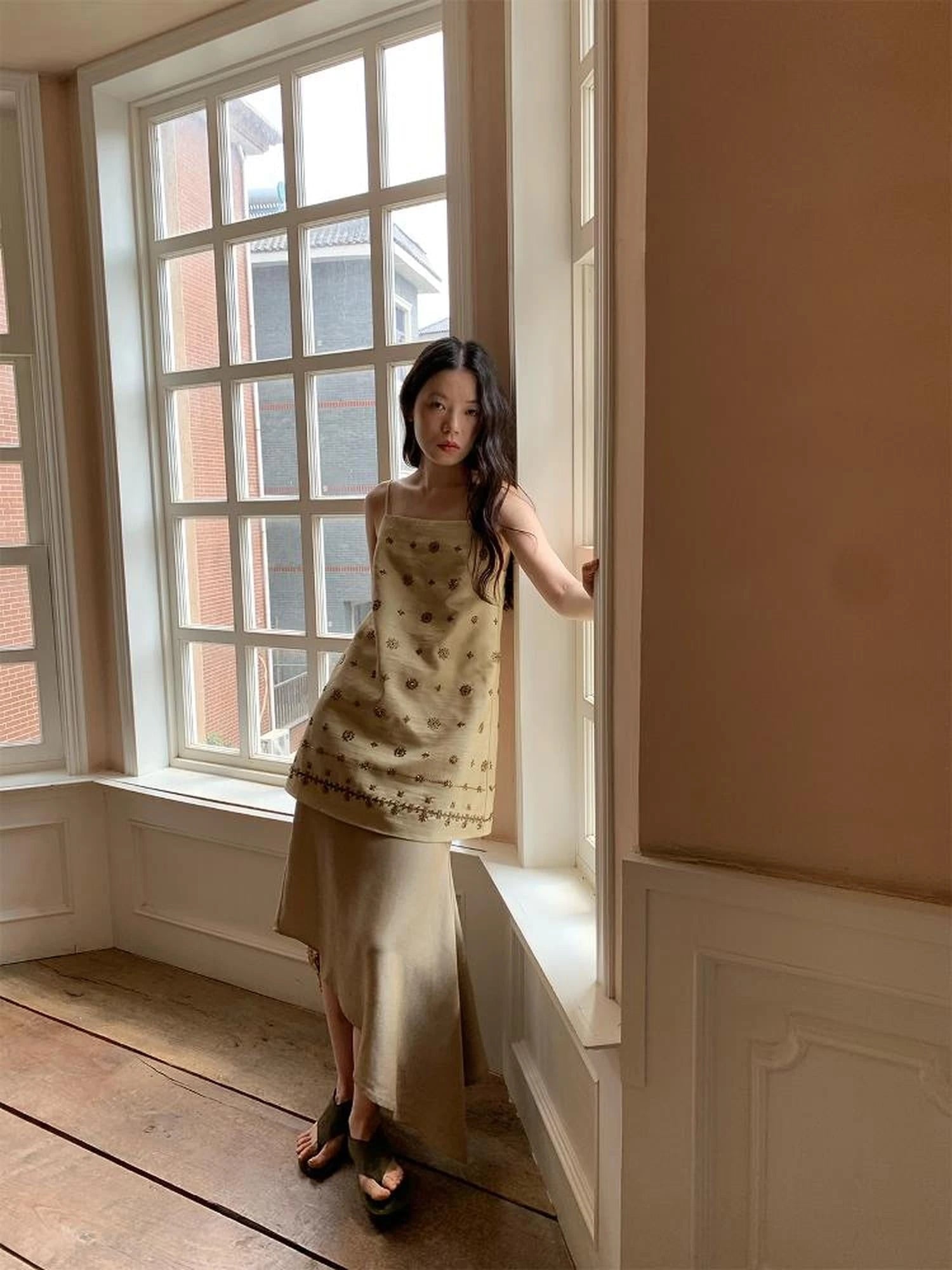 Flowy A Line Skirt With Asymmetric Hem And Linen Blend Fabric