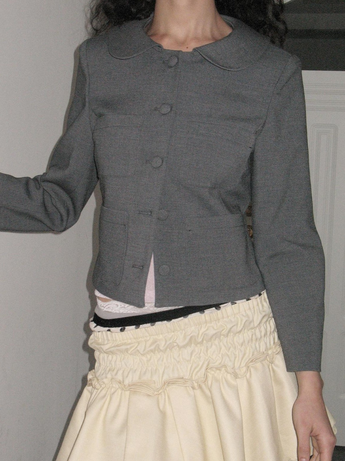 Dorydory Grey Round Neck Structured Small Lapel Cropped Old Money Women&