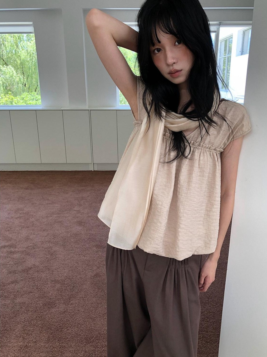 Dorydory Khaki Ruched V-neck Cropped Bubble Hem Women&
