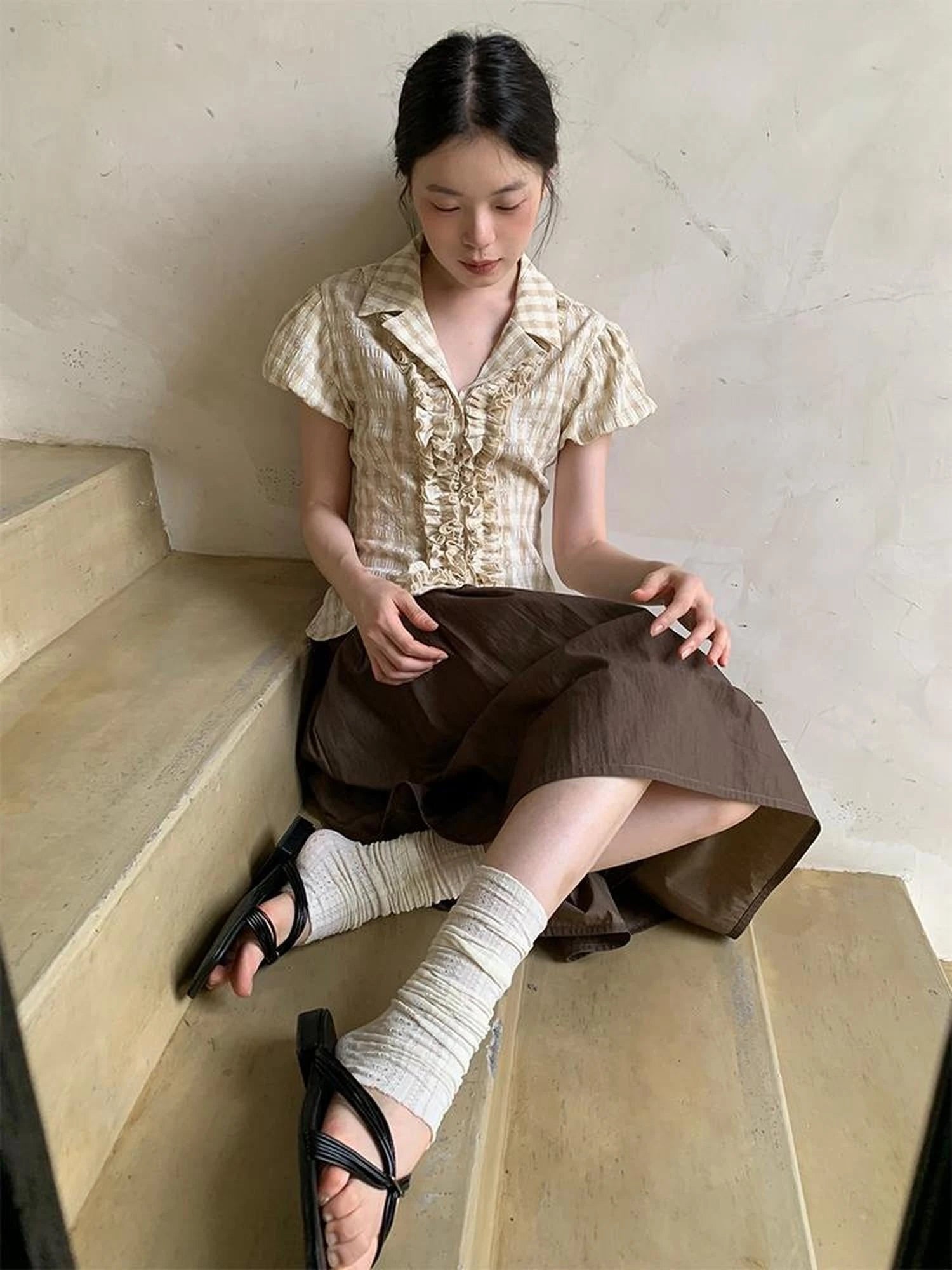 Lace Trimmed Floral Print Short Sleeve Blouse With Puff Sleeves