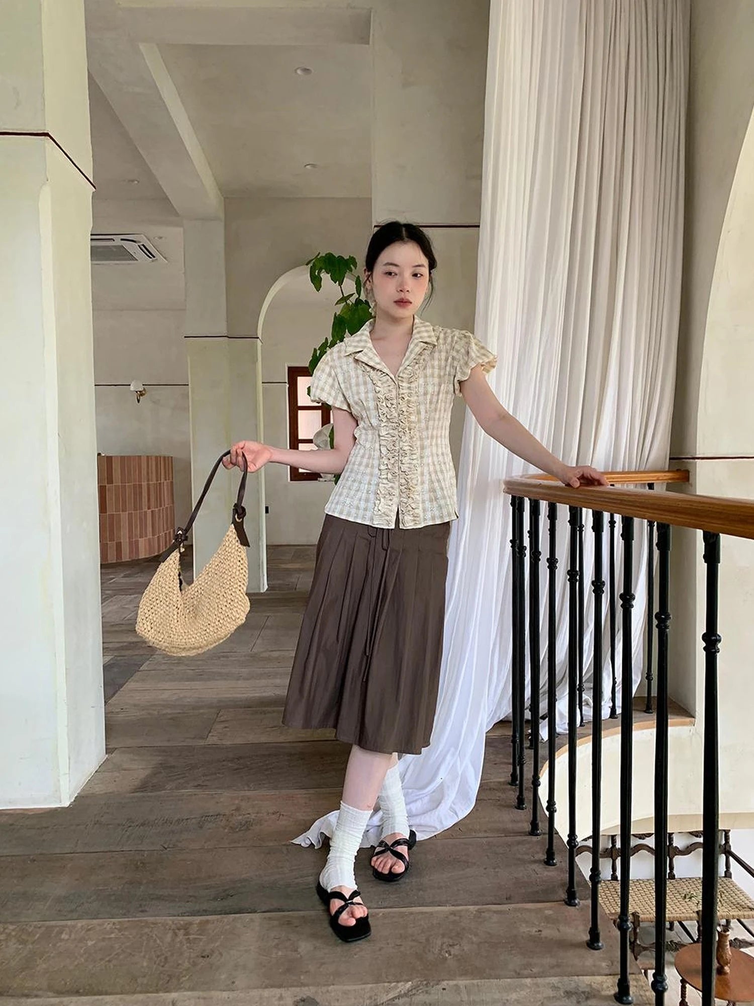 Lace Trimmed Floral Print Short Sleeve Blouse With Puff Sleeves