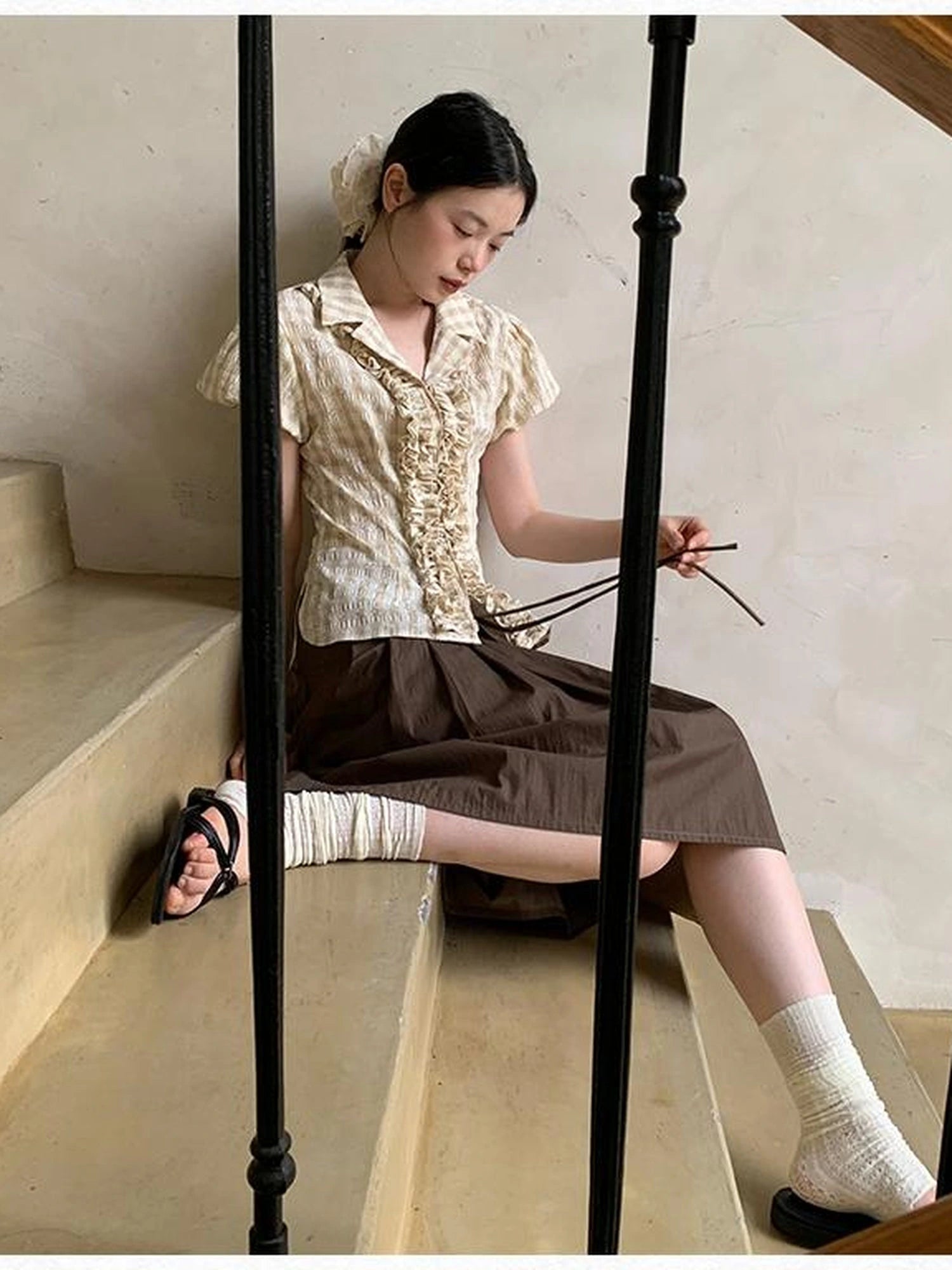 Lace Trimmed Floral Print Short Sleeve Blouse With Puff Sleeves