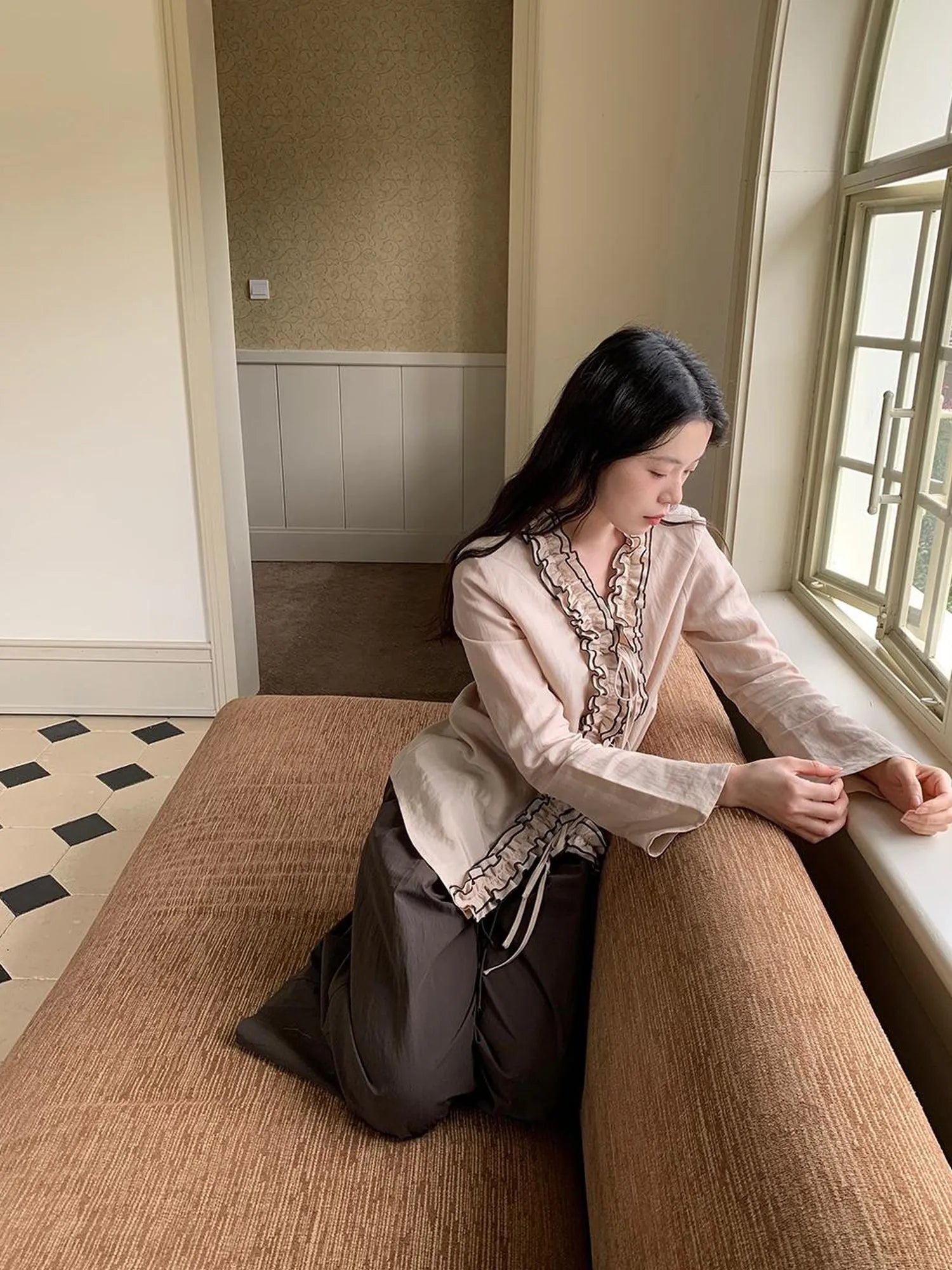 Lace Trimmed Tied Waist Linen Blend Shirt