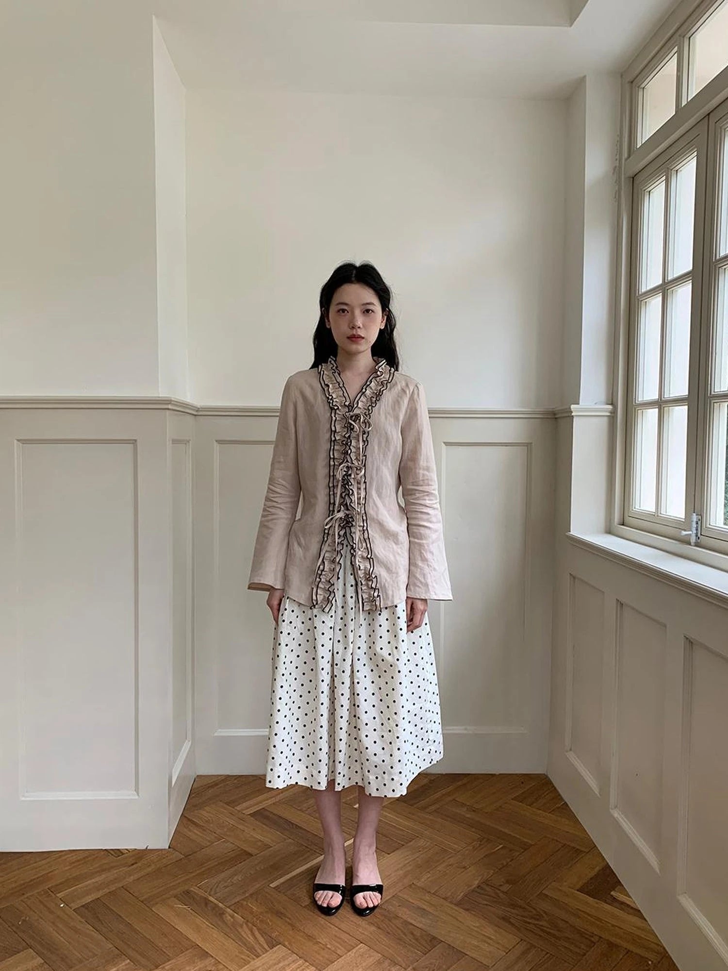 Lace Trimmed Tied Waist Linen Blend Shirt