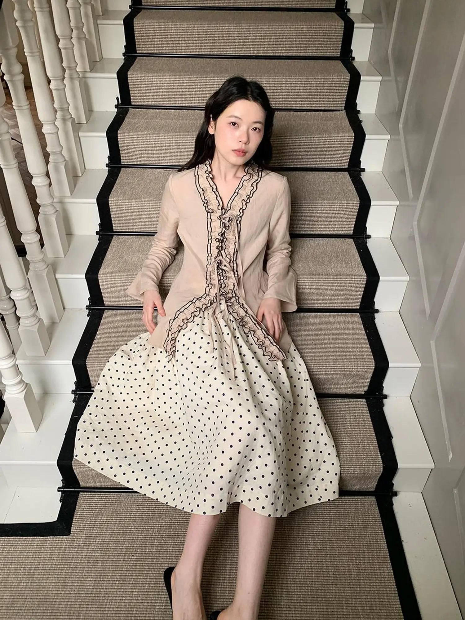 Lace Trimmed Tied Waist Linen Blend Shirt