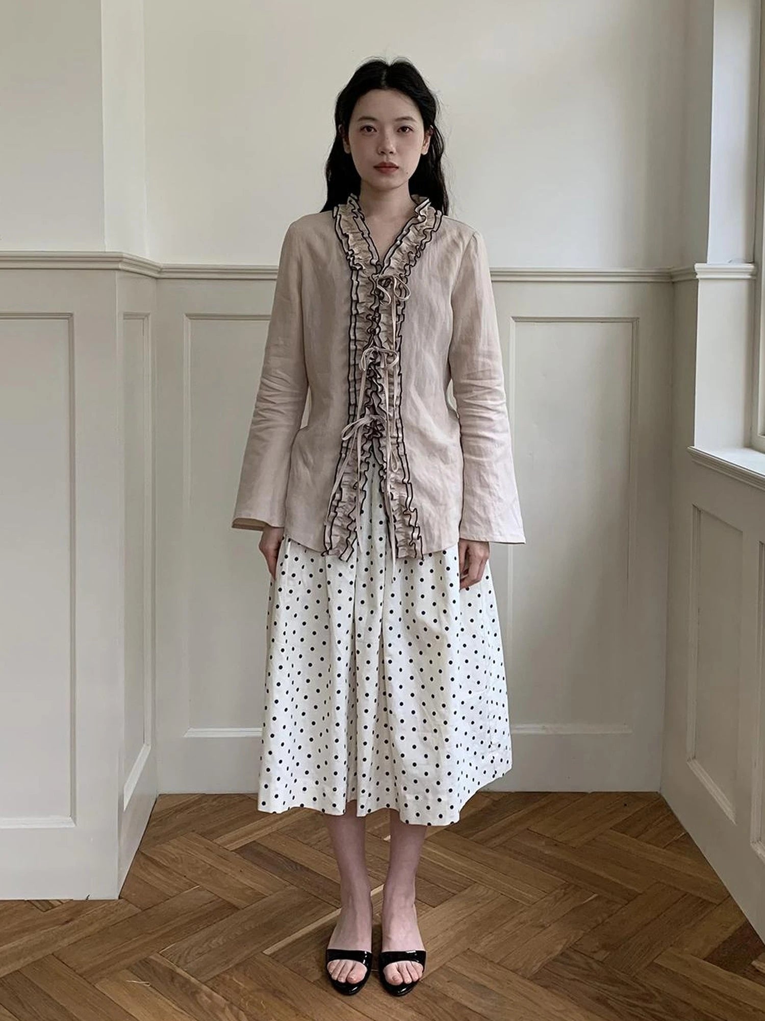 Lace Trimmed Tied Waist Linen Blend Shirt