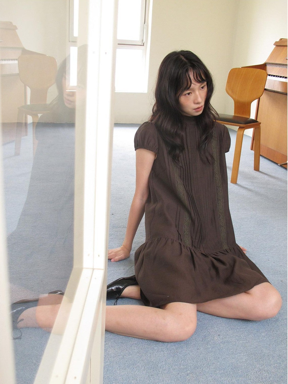 Dorydory Lace Tuck Pleat Half High Collar Women&