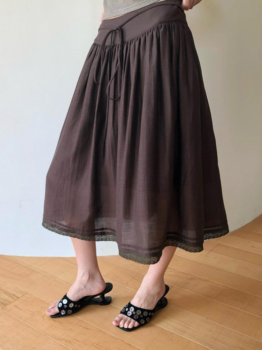 Dorydory Milk Tea Tie Waist Tuck Pleat Lace High Waist Women&