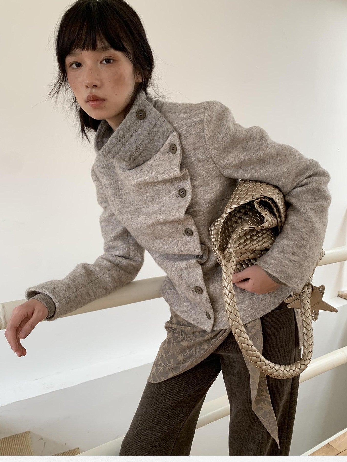 Dorydory Oatmeal Knitted Collar Patchwork Asymmetric Placket Women&