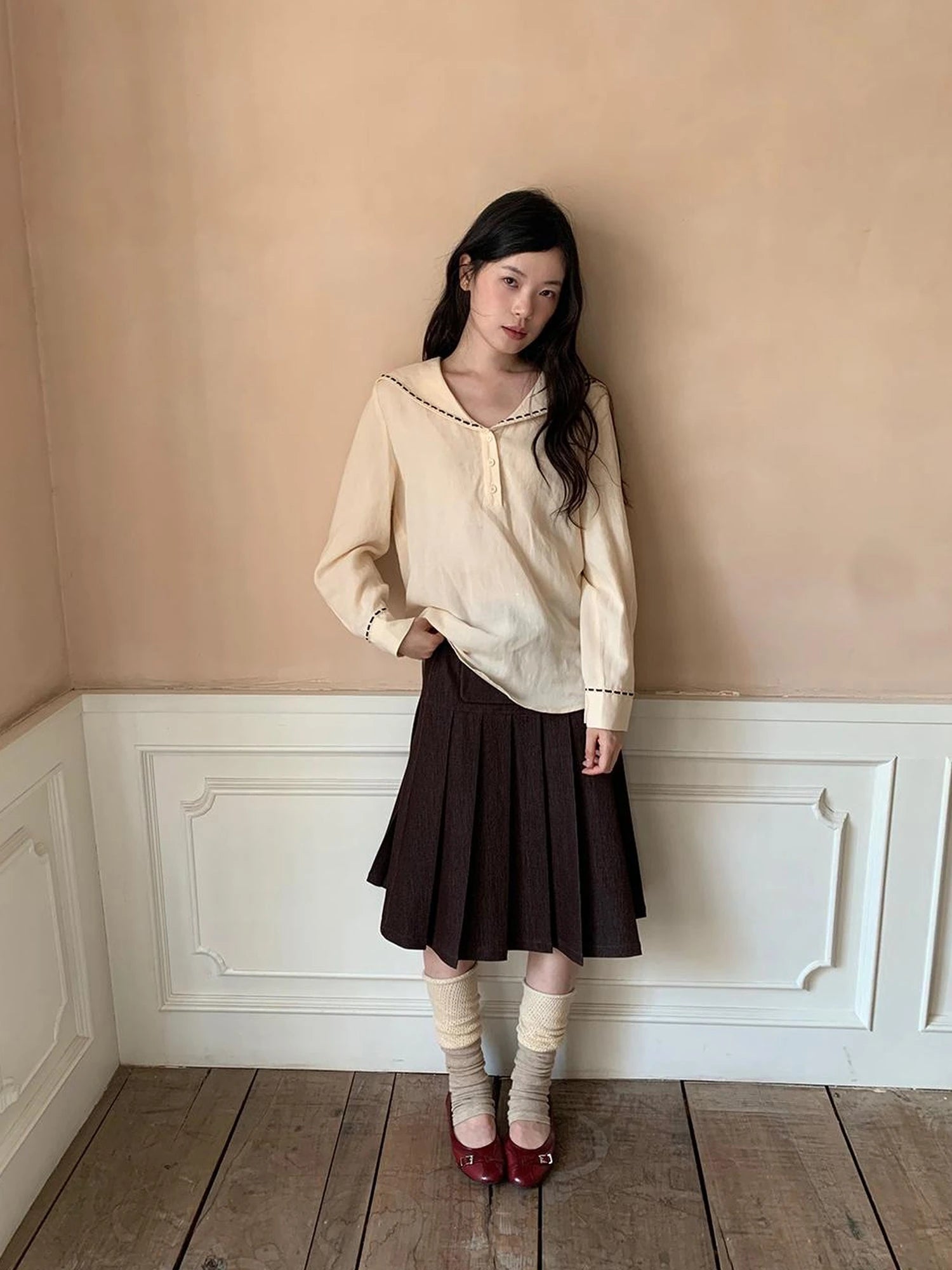 Pleated Side Pocket Midi Skirt