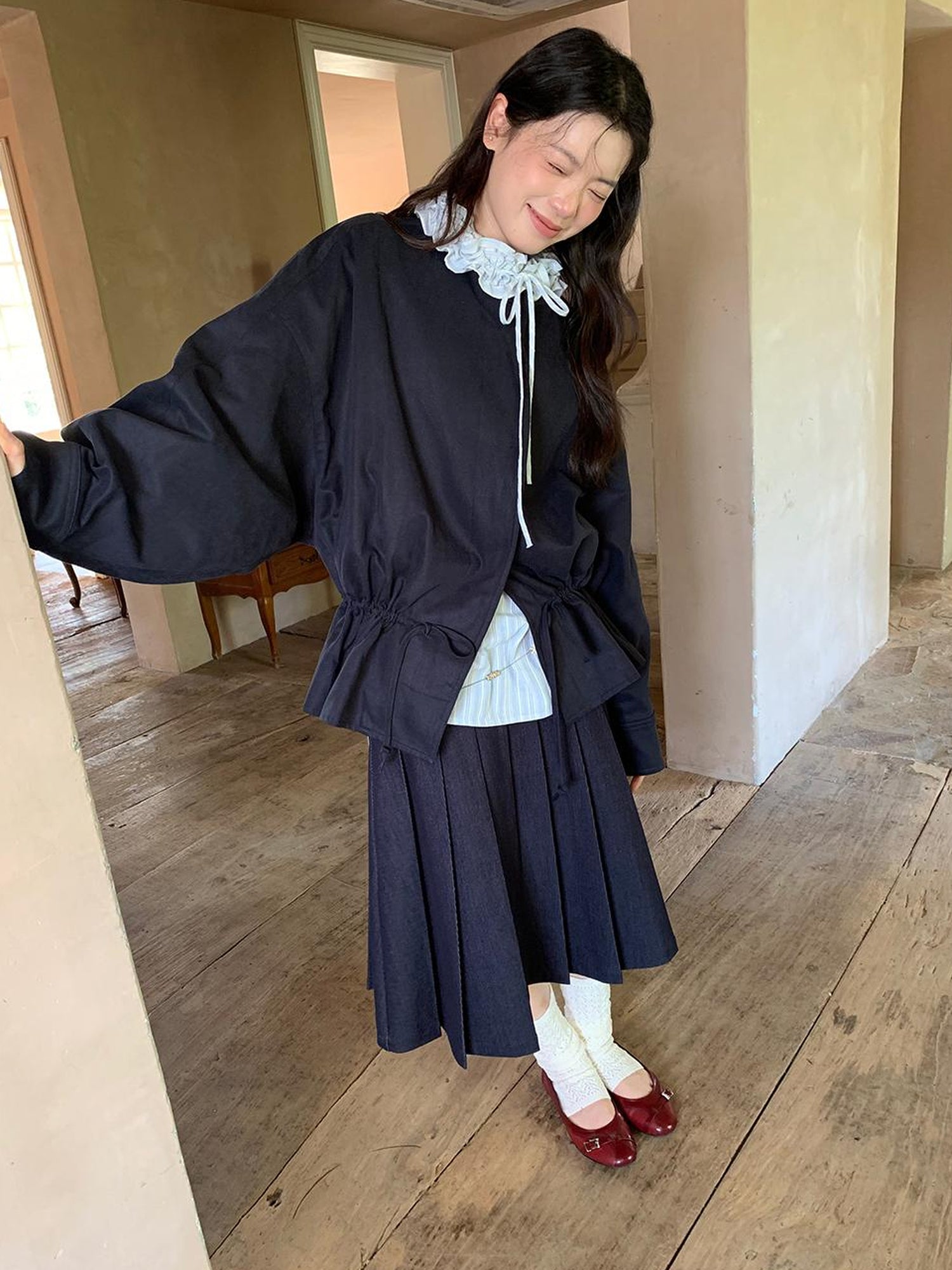 Dorydory Pleated Side Pocket Midi Skirt