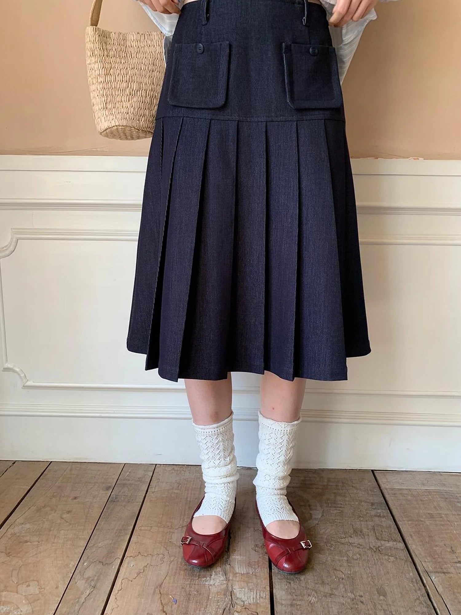 Pleated Side Pocket Midi Skirt