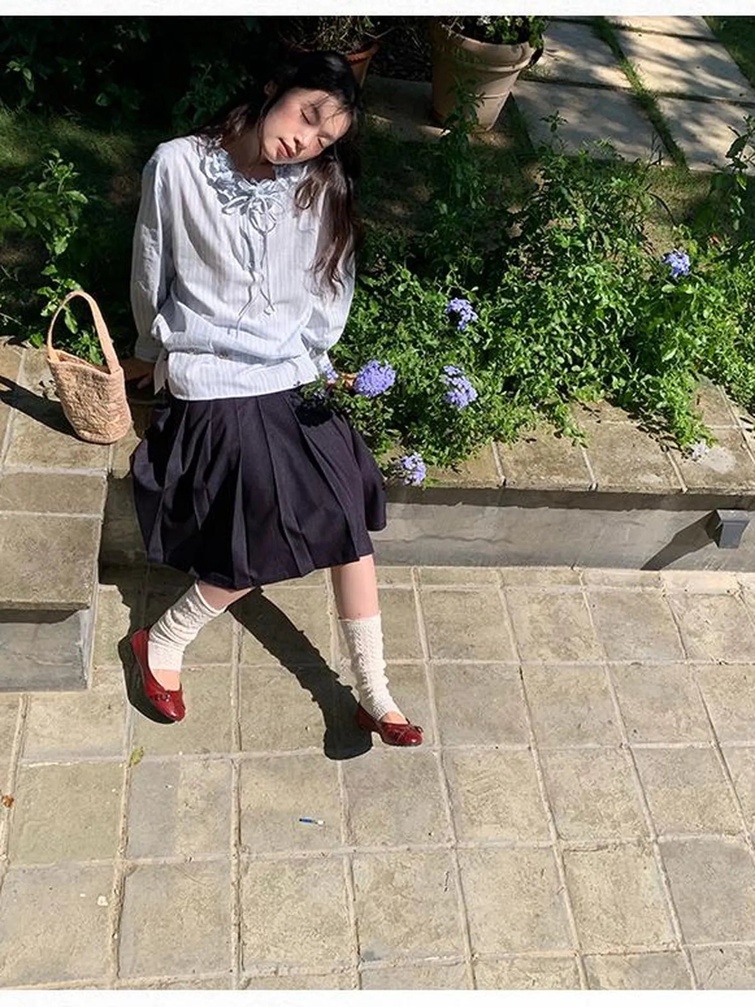 Pleated Side Pocket Midi Skirt