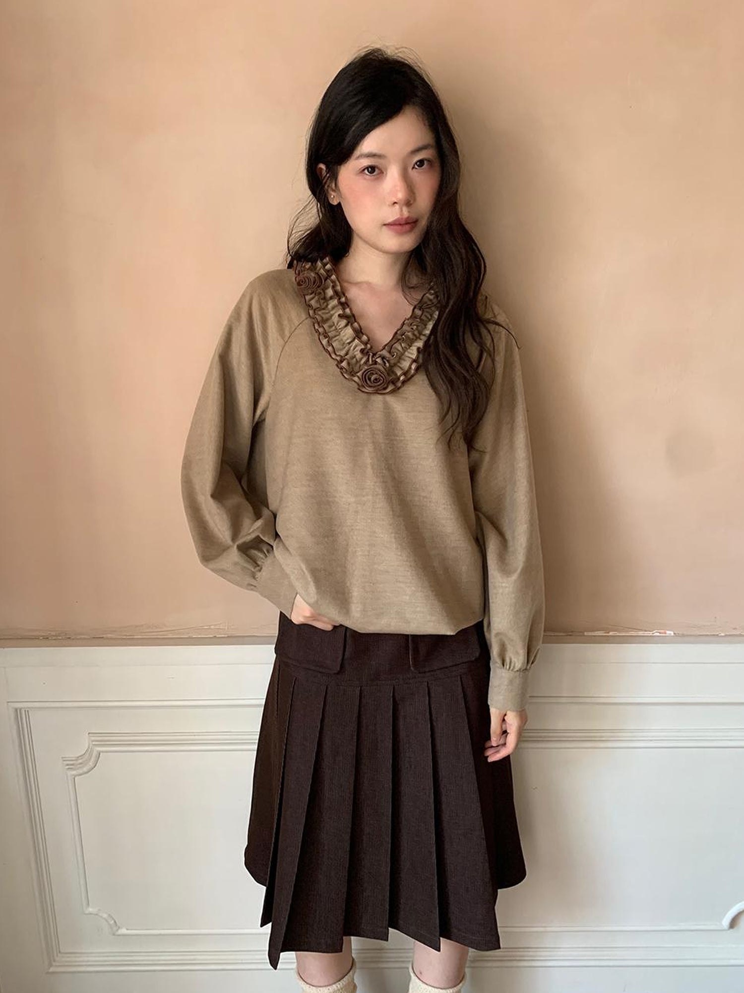 Dorydory Pleated Side Pocket Midi Skirt