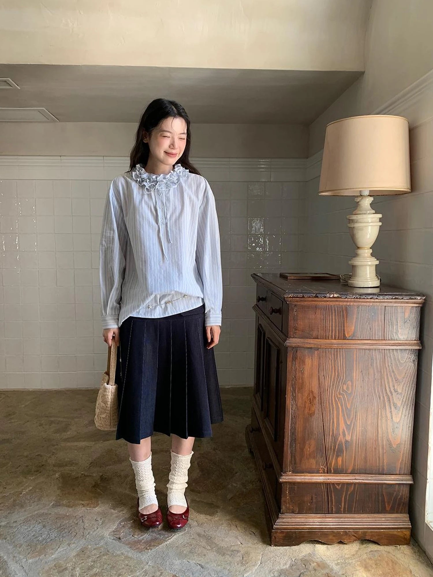 Pleated Side Pocket Midi Skirt