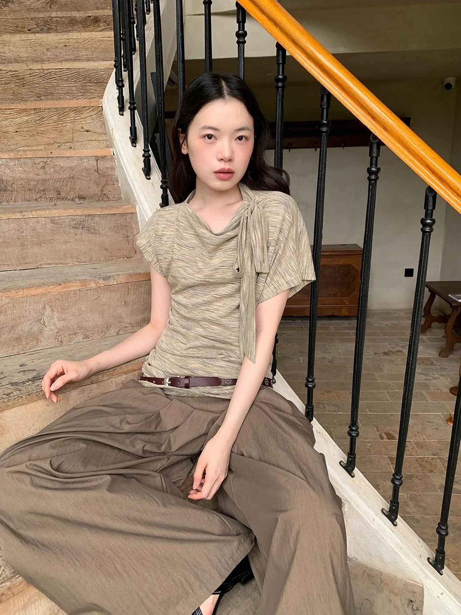 Retro Off Shoulder Bow Knit Tee