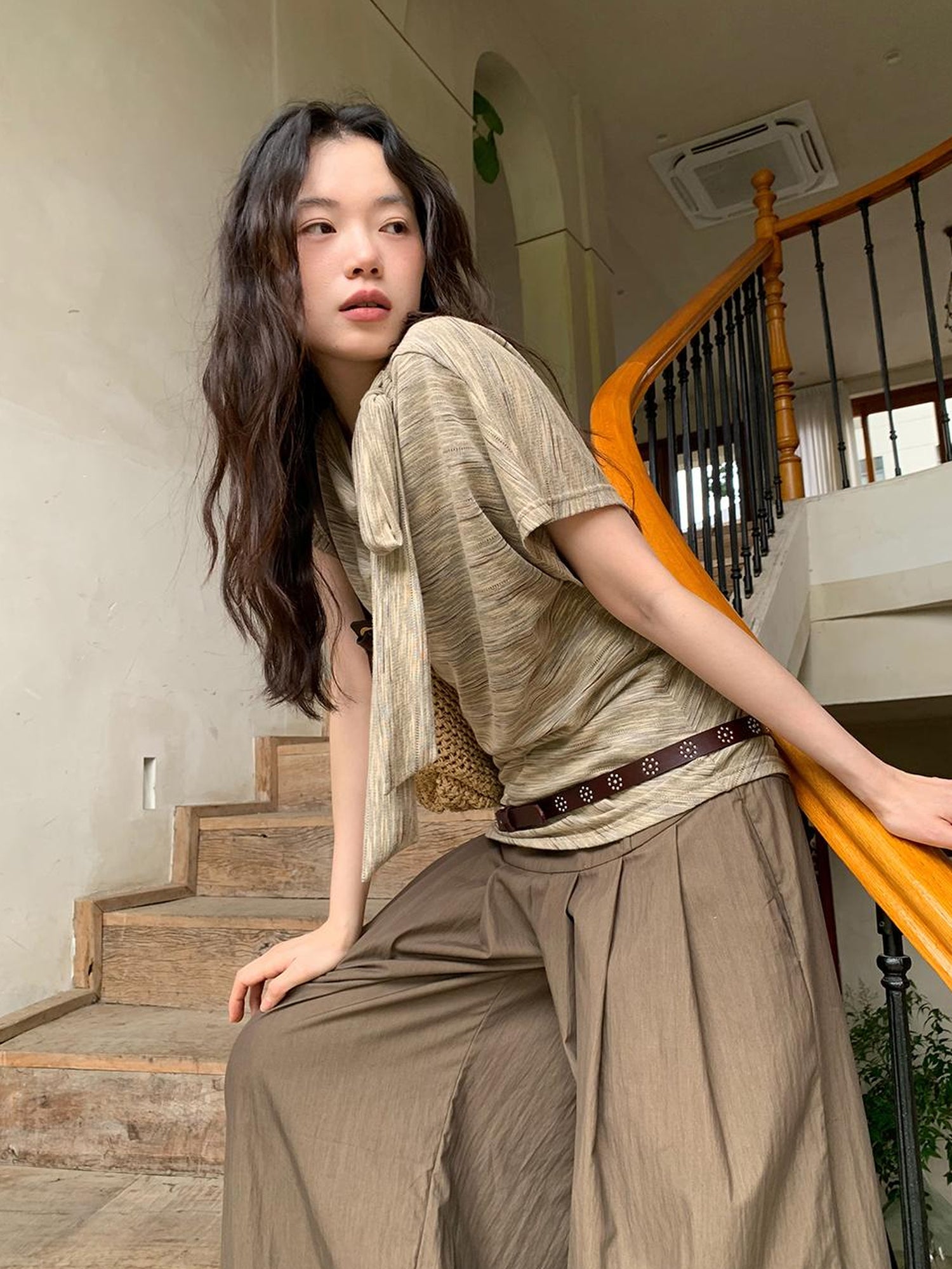 Dorydory Retro Off Shoulder Bow Knit Tee