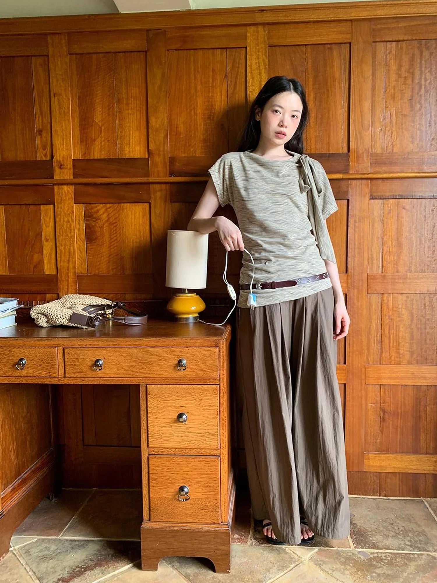 Retro Off Shoulder Bow Knit Tee