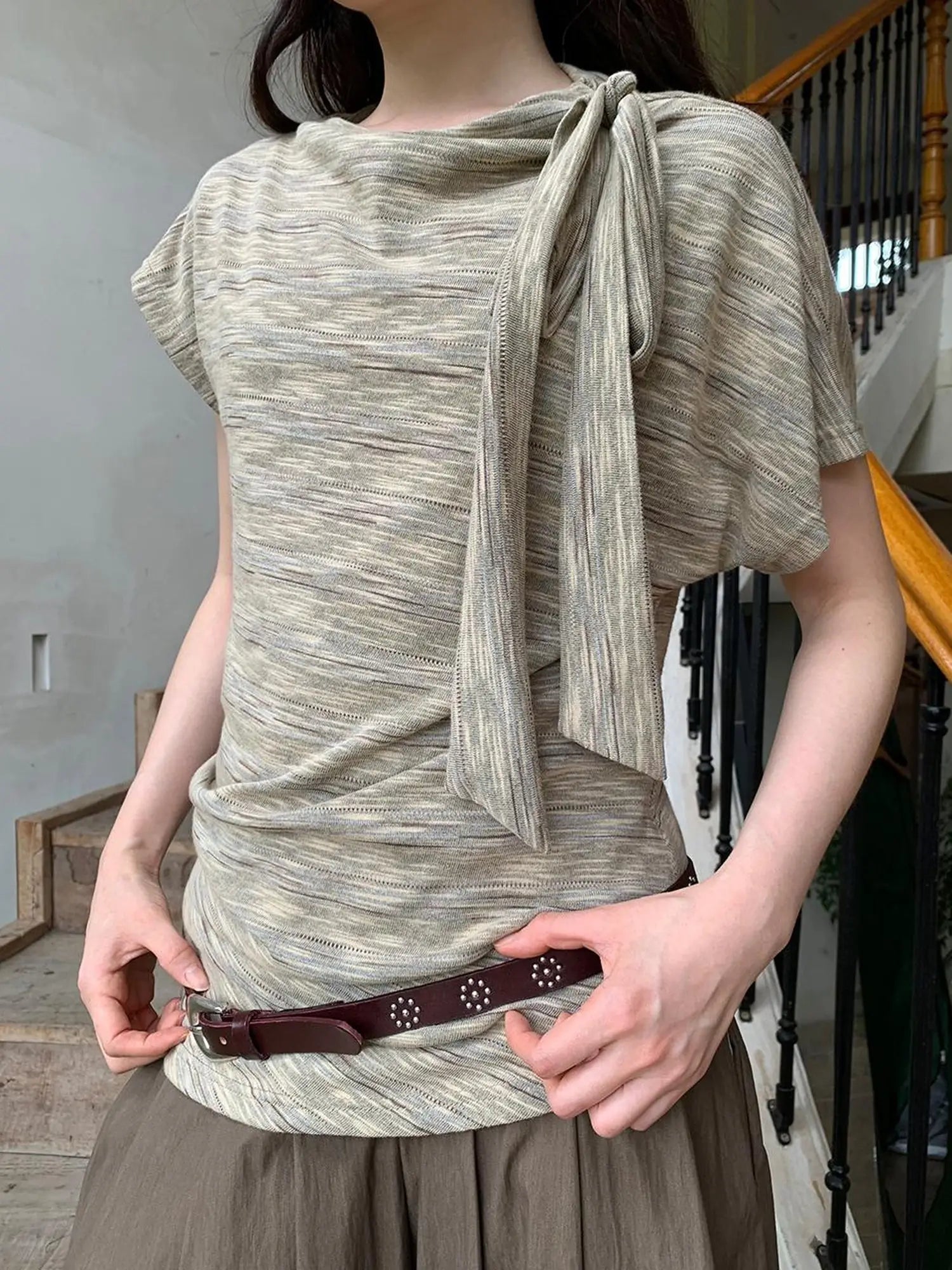 Retro Off Shoulder Bow Knit Tee