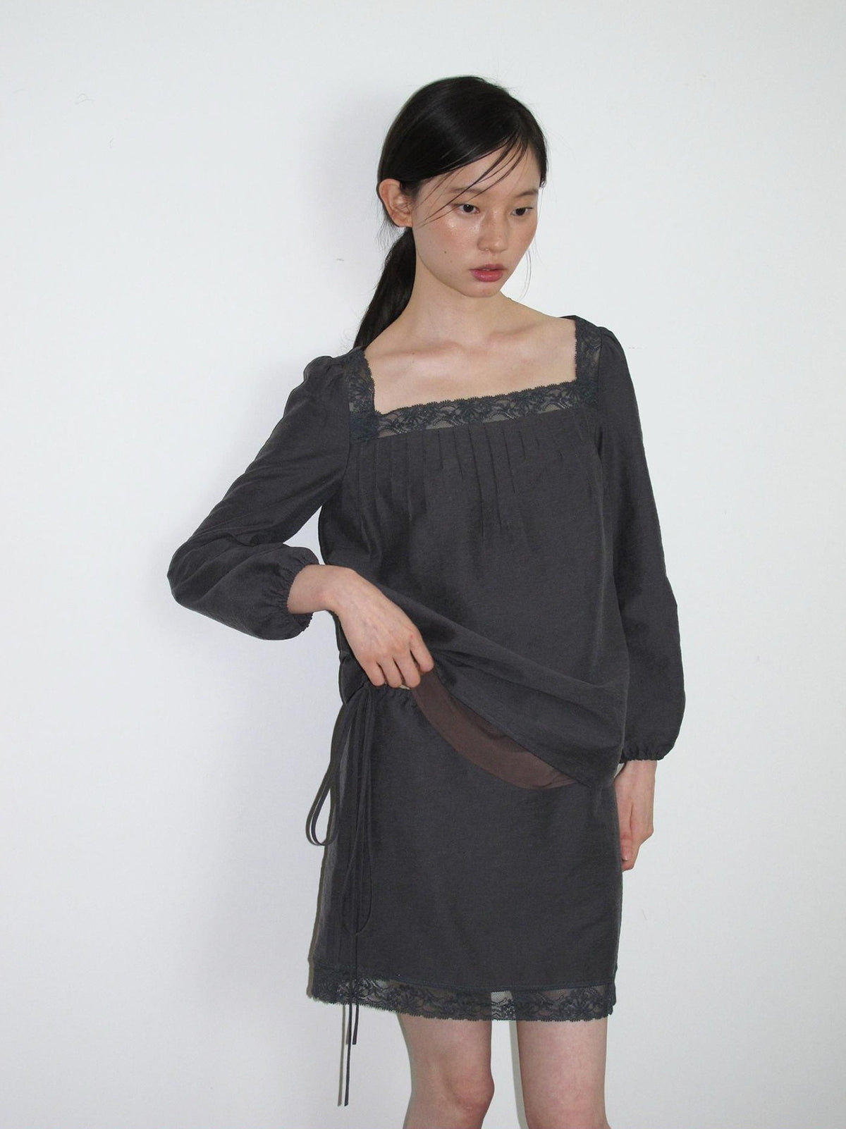 Dorydory Retro Square Neck Lace Trim Long Sleeve Loose Fit Women&