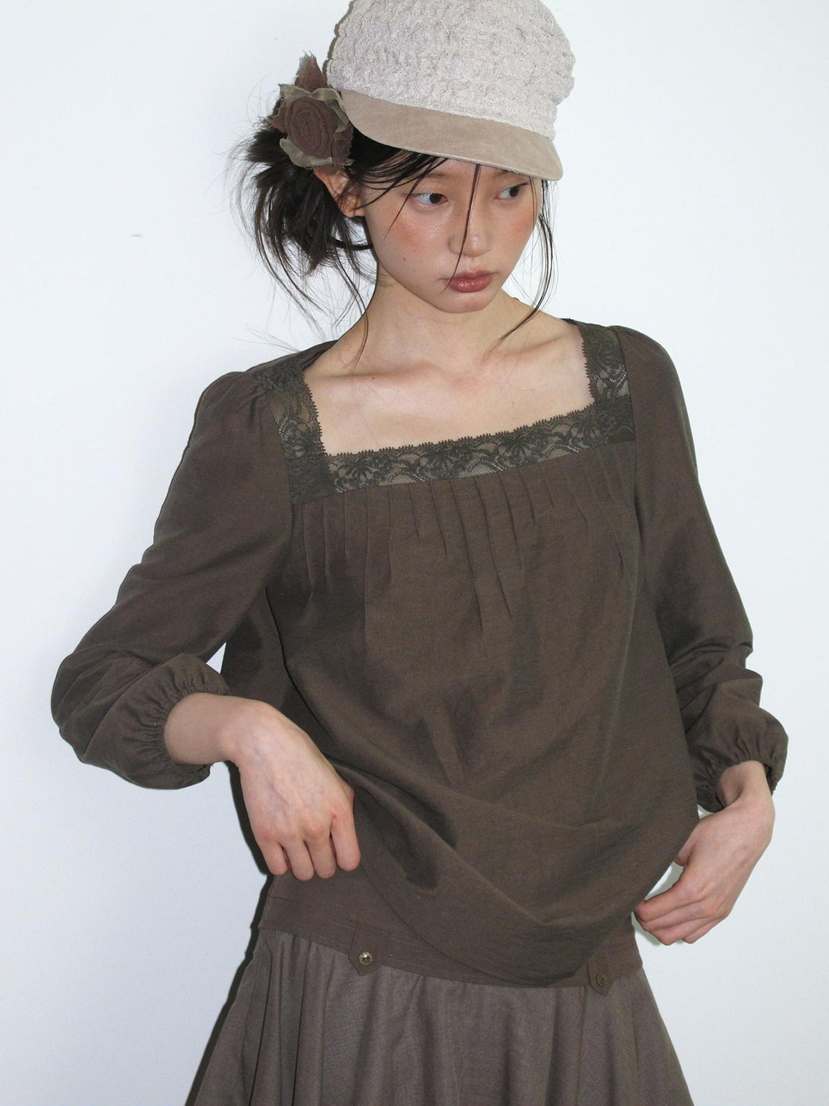 Dorydory Retro Square Neck Lace Trim Long Sleeve Loose Fit Women&