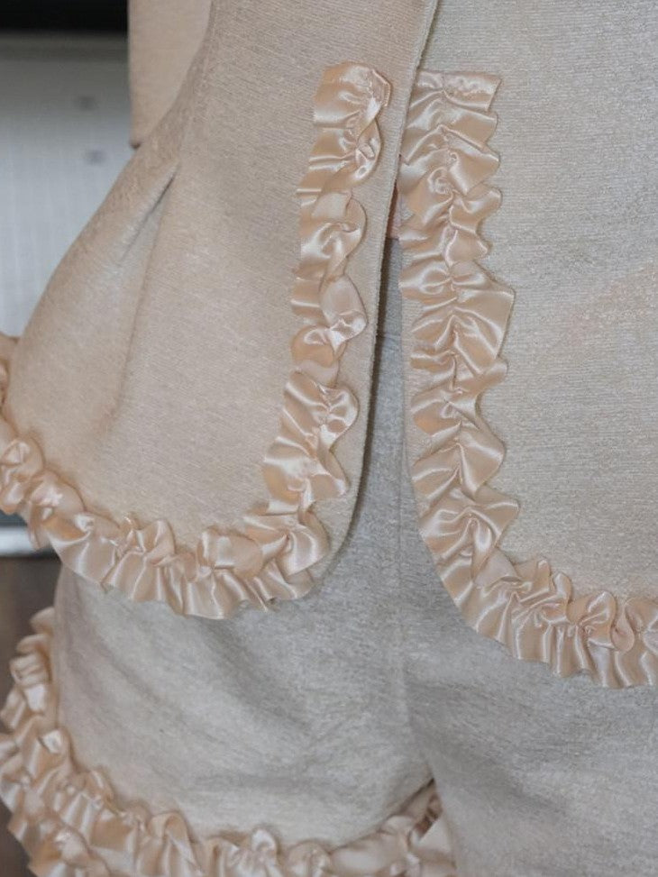 Dorydory Silver Pearl Satin Lace Cinched Waist Small Round Collar Women&