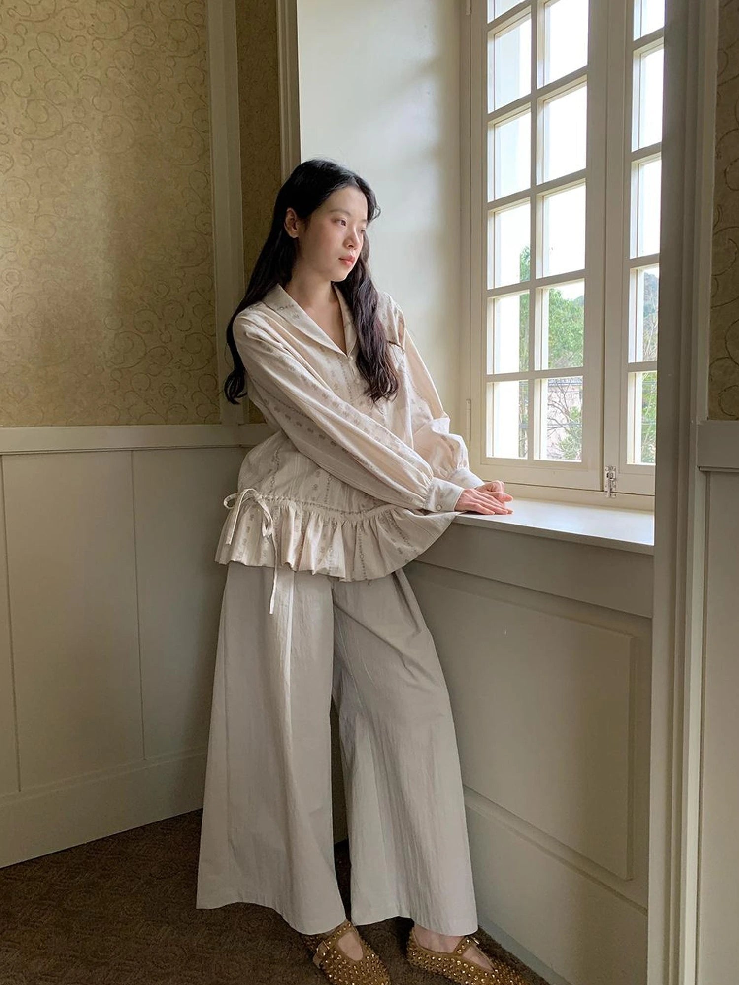 V-Neck Floral Jacquard Bow Blouse