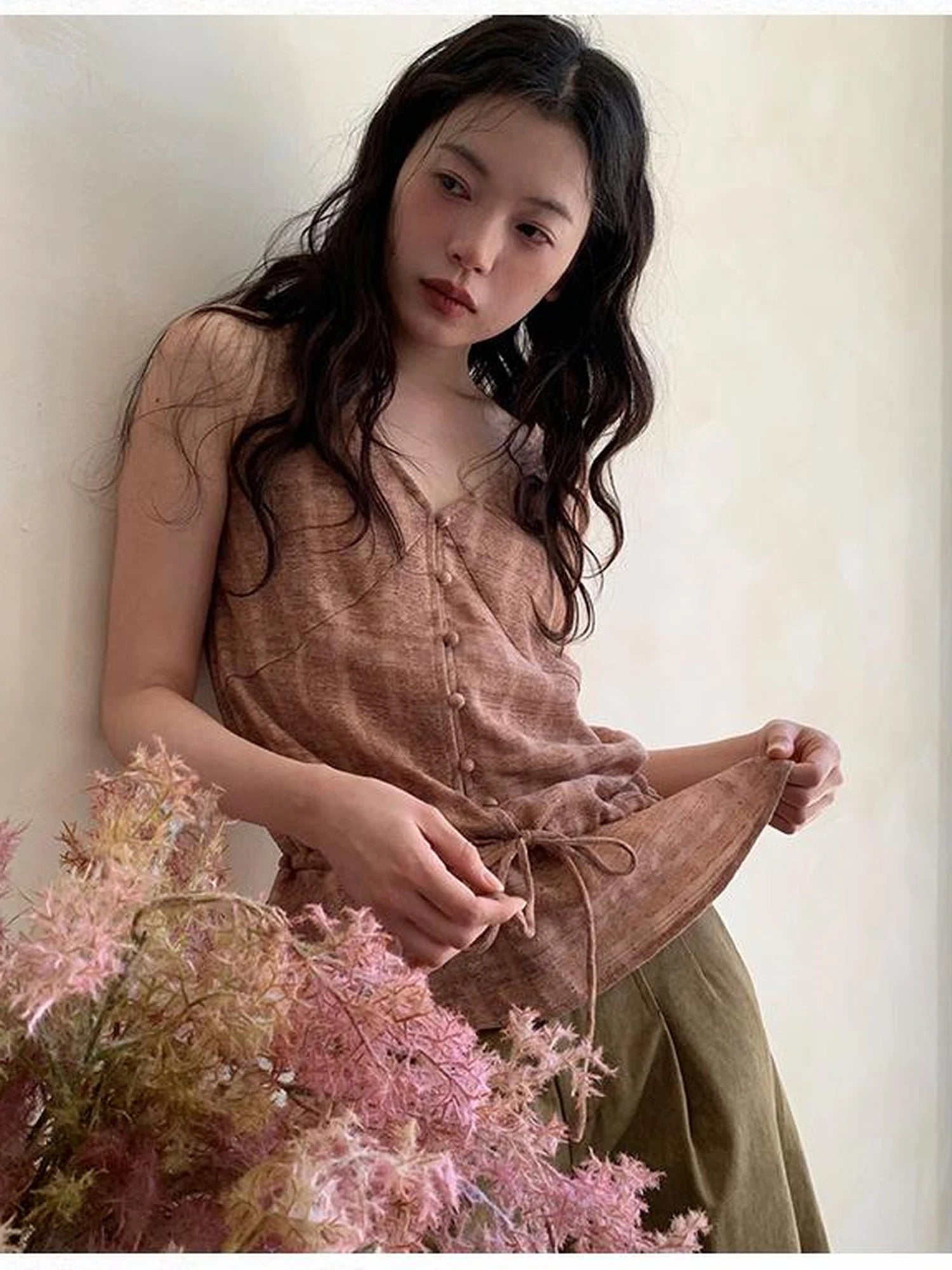 V-neck Checkered Faded Vest With Drawstring Hem