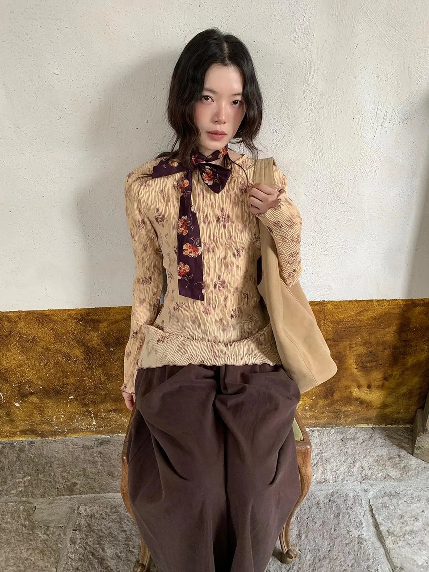 Vintage Floral Print Textured Blouse